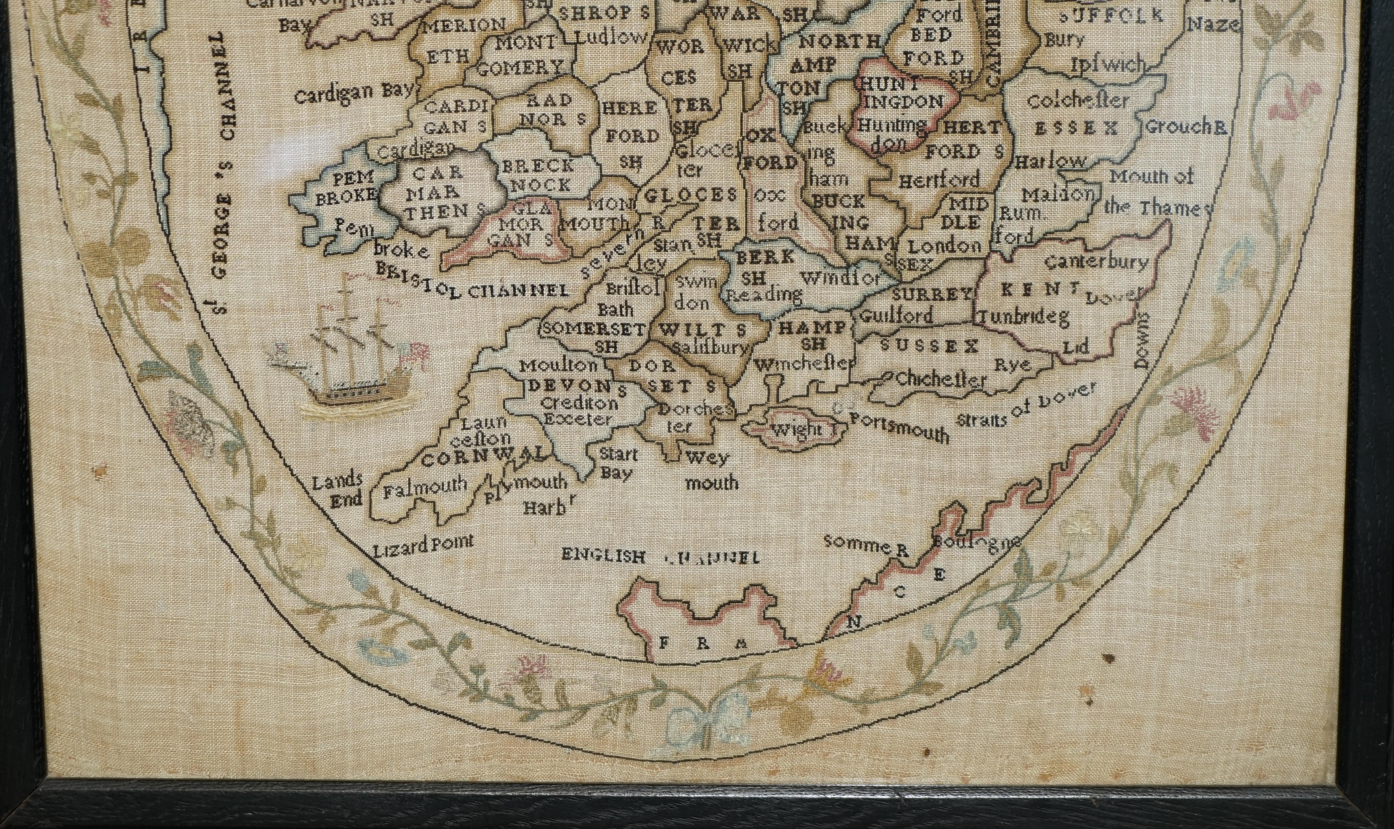 ANTIQUE ELIZABETH MASON SiGNED 1789 GEORGE II NEEDLEWORK SAMPLER MAP OF ENGLAND (Baumwolle) im Angebot