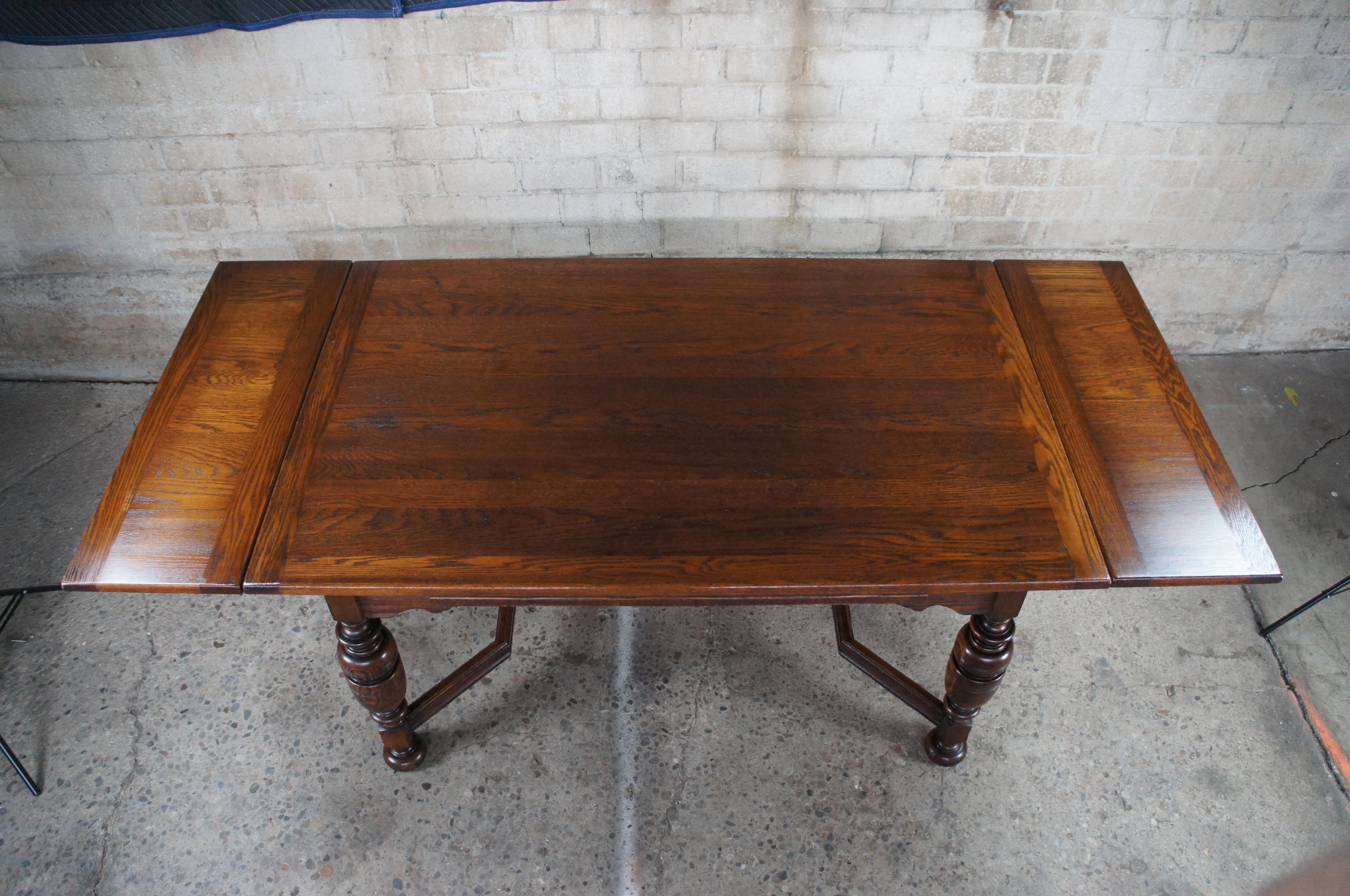 Antique Elizabethan Jacobean Style Carved Oak Draw Leaf Refectory Dining Table In Good Condition In Dayton, OH