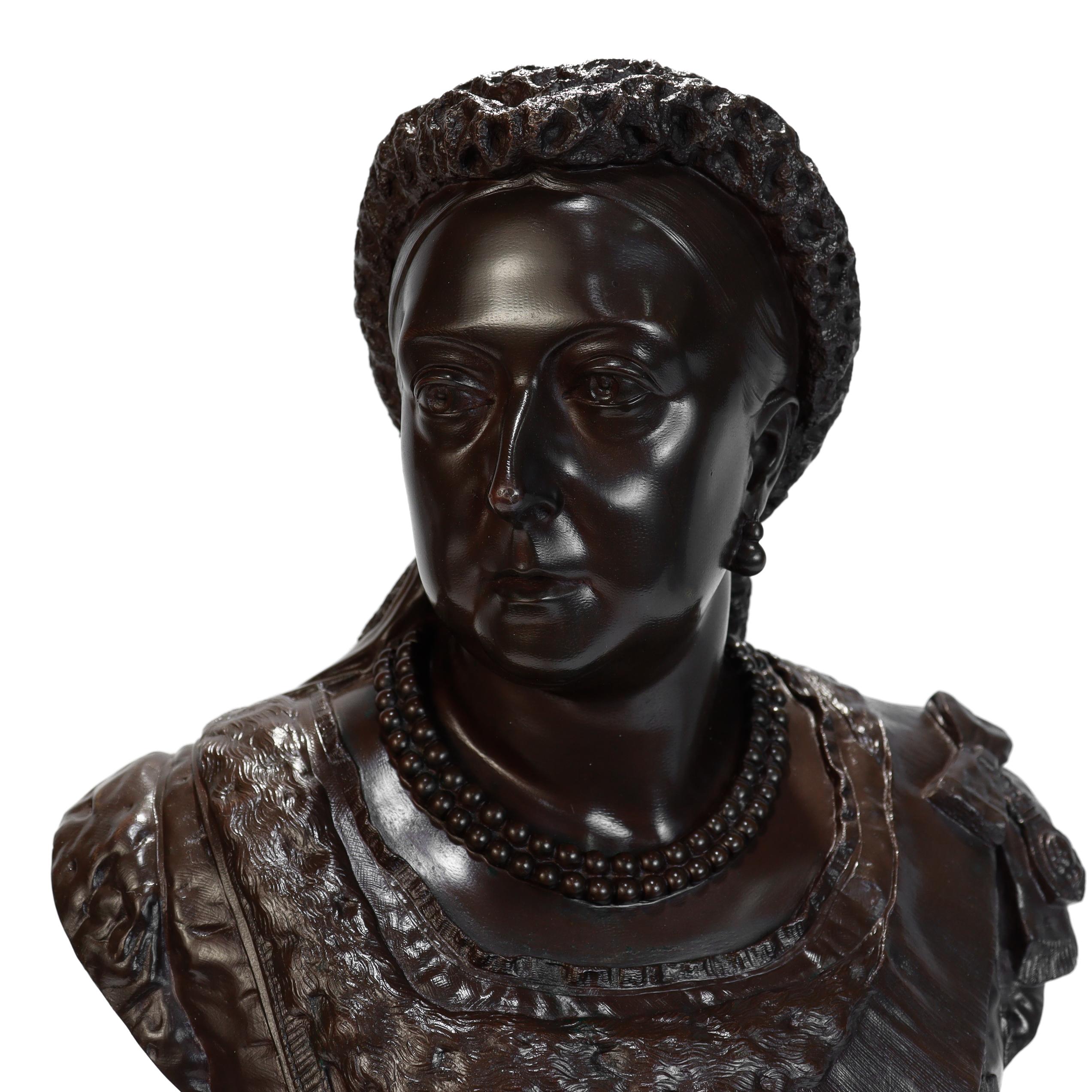 Vittoriano Antico Elkington & Co. Busto in bronzo della Regina Vittoria dopo Joseph Edgar Boehm in vendita