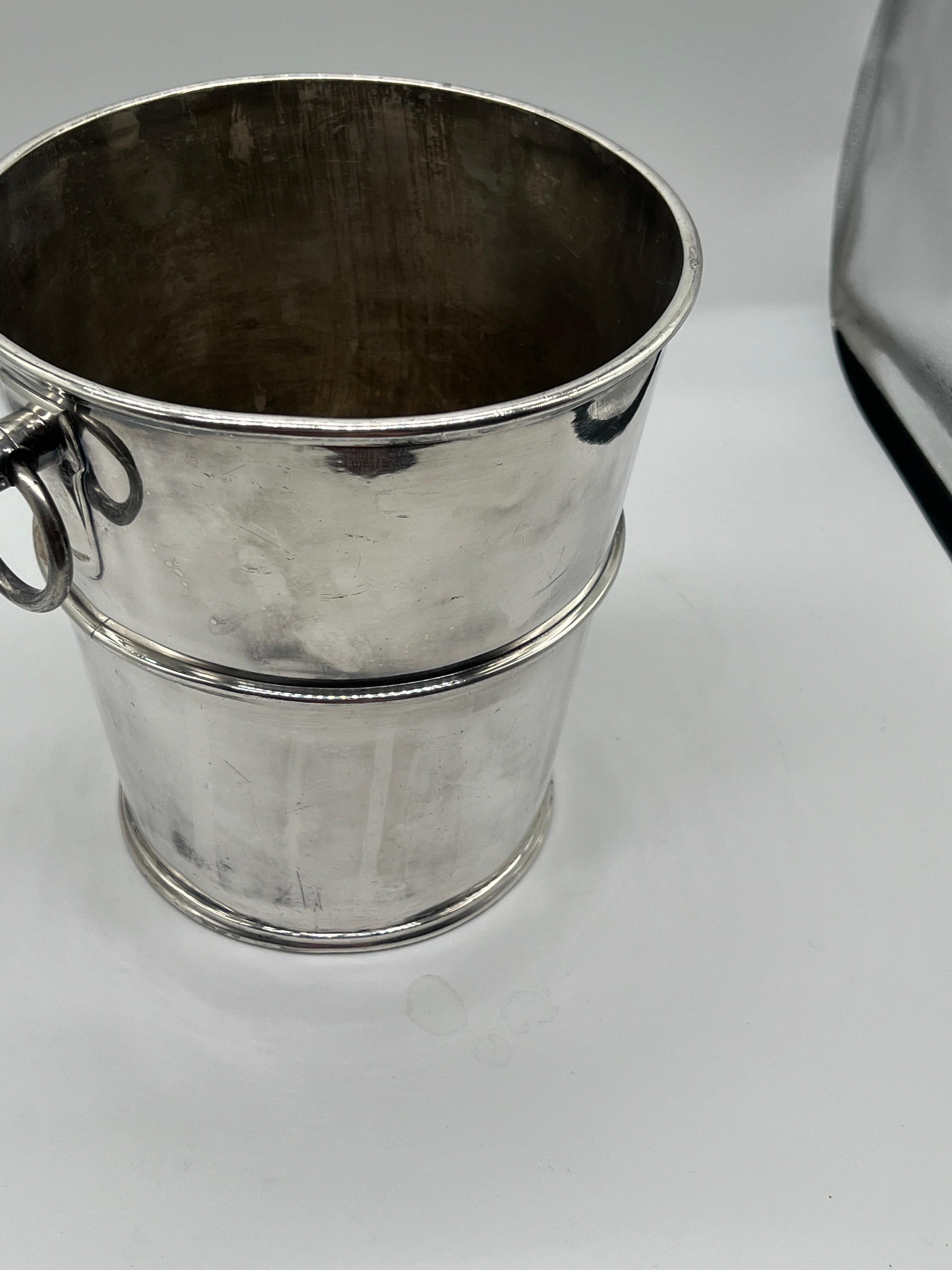 Modern Antique Elkington & Co. Silver Plated Ice Bucket C. 1886 For Sale