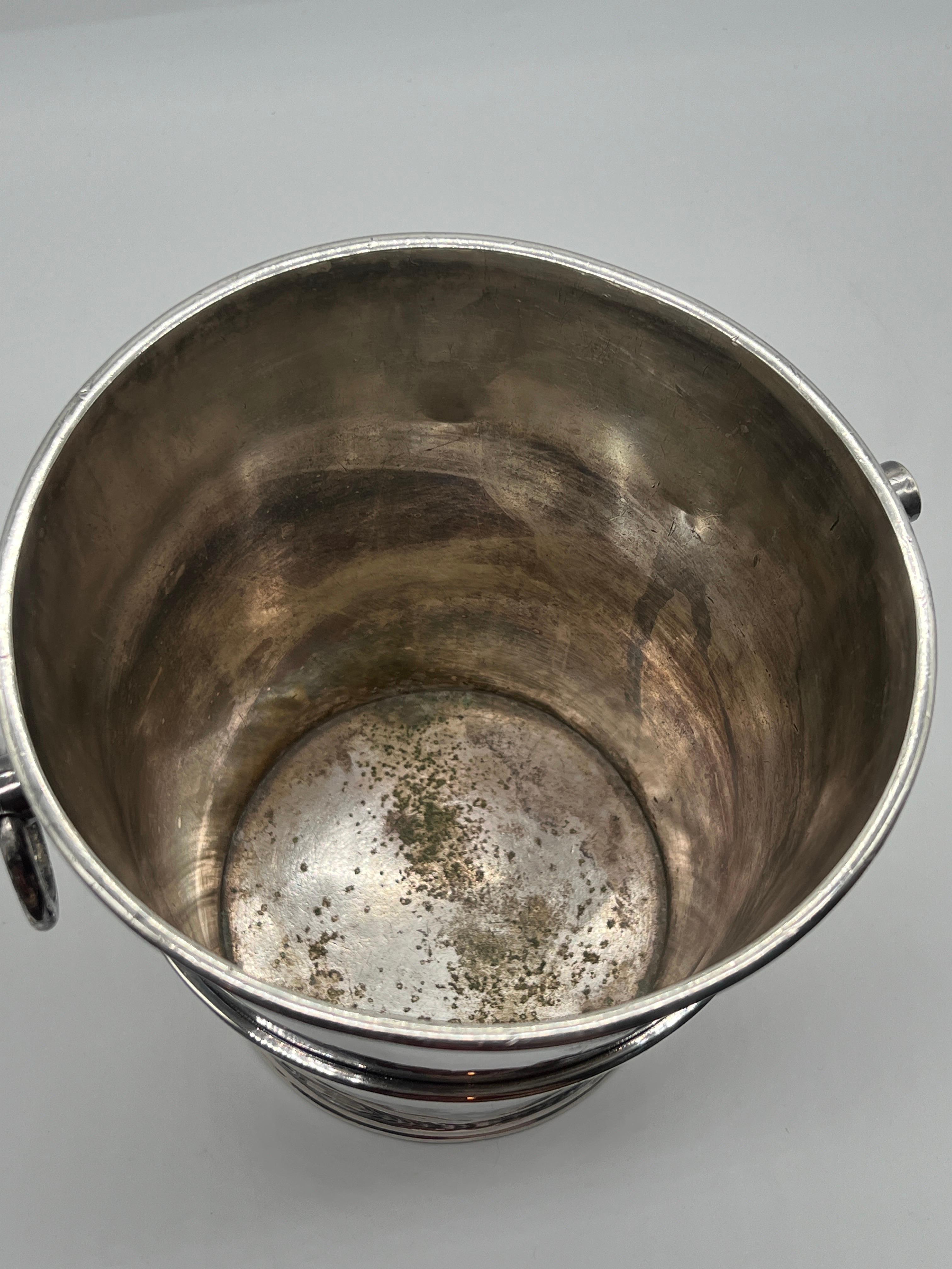 English Antique Elkington & Co. Silver Plated Ice Bucket C. 1886 For Sale