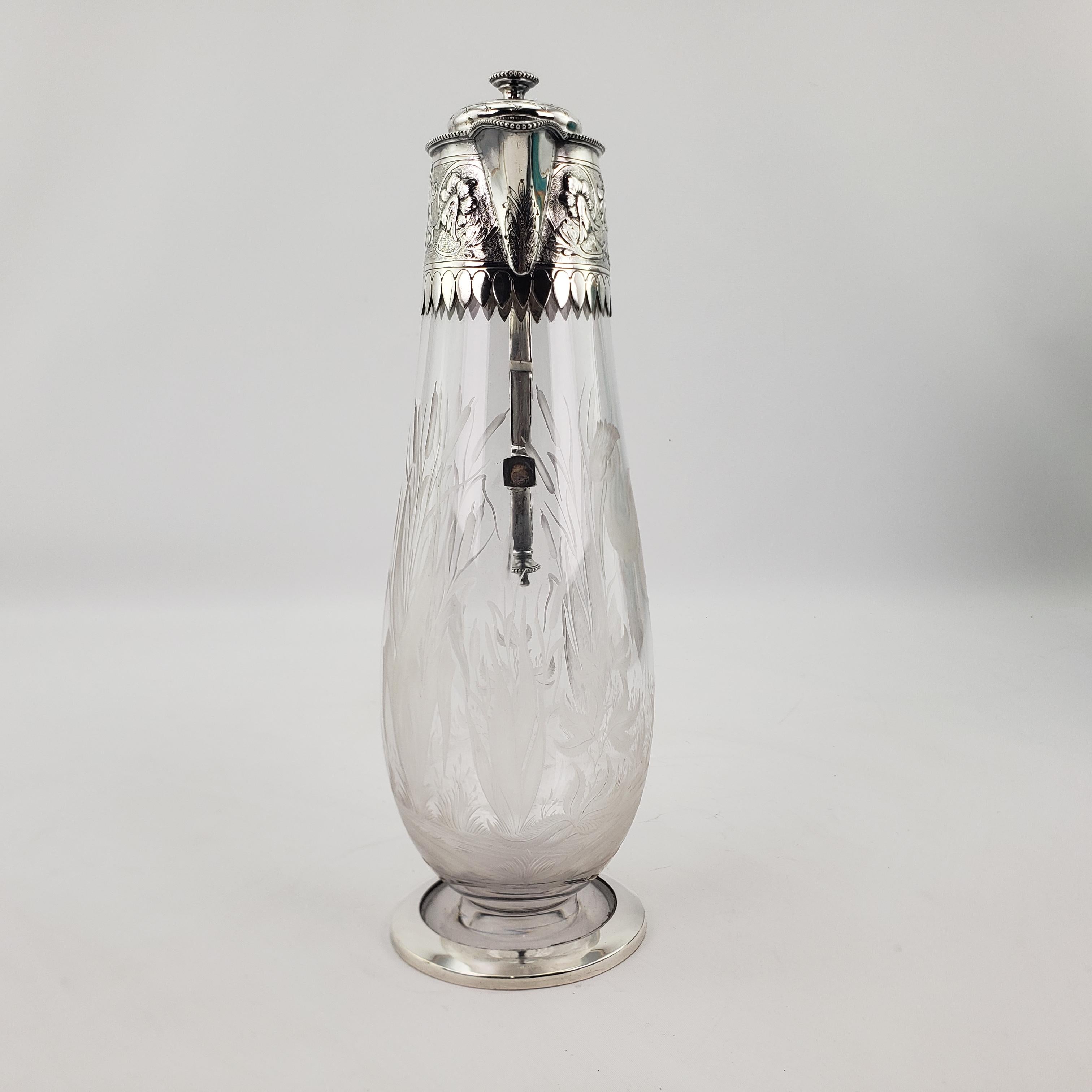 Antique Elkington Silver Plated Claret Jug with Etched Shore Bird & Cattails In Good Condition For Sale In Hamilton, Ontario