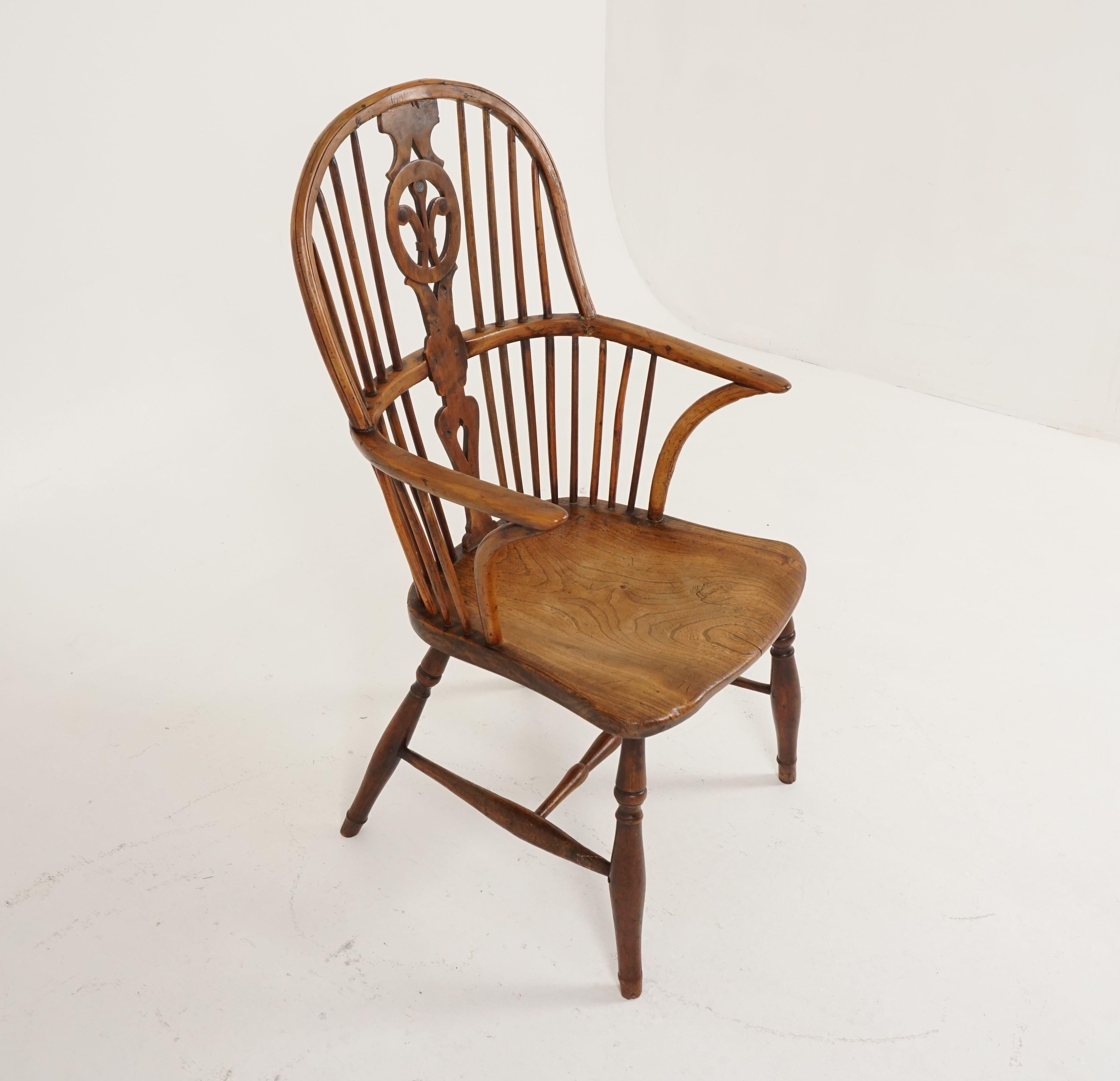 Antiker Ulmen-Sessel:: viktorianisch:: Bogenrücken-Windsor-Stuhl:: Schottland 1820:: B2280 (Viktorianisch)