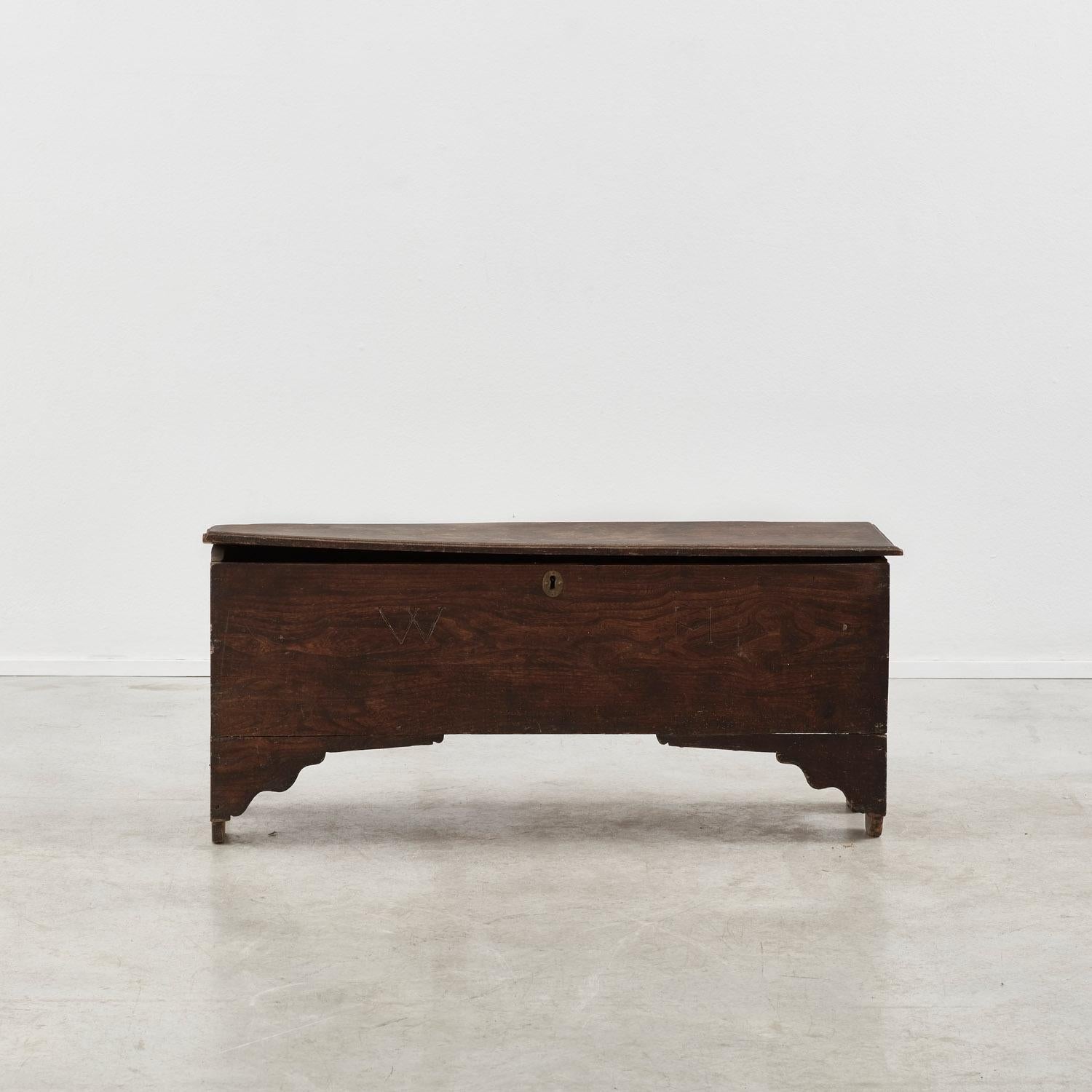 Antico forziere in olmo - Regno Unito, XVII secolo In condizioni buone in vendita a London, GB