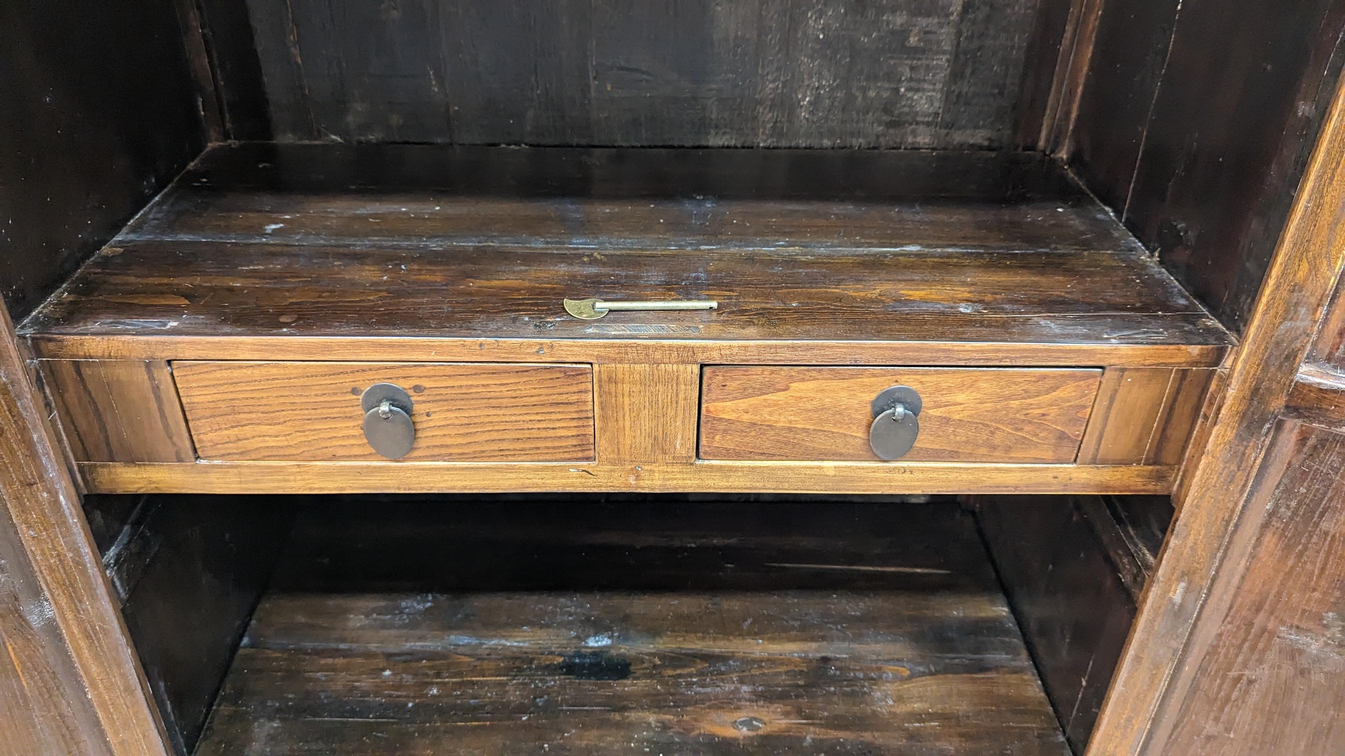 Antique Elm Wood Round Corner Cabinet For Sale 6