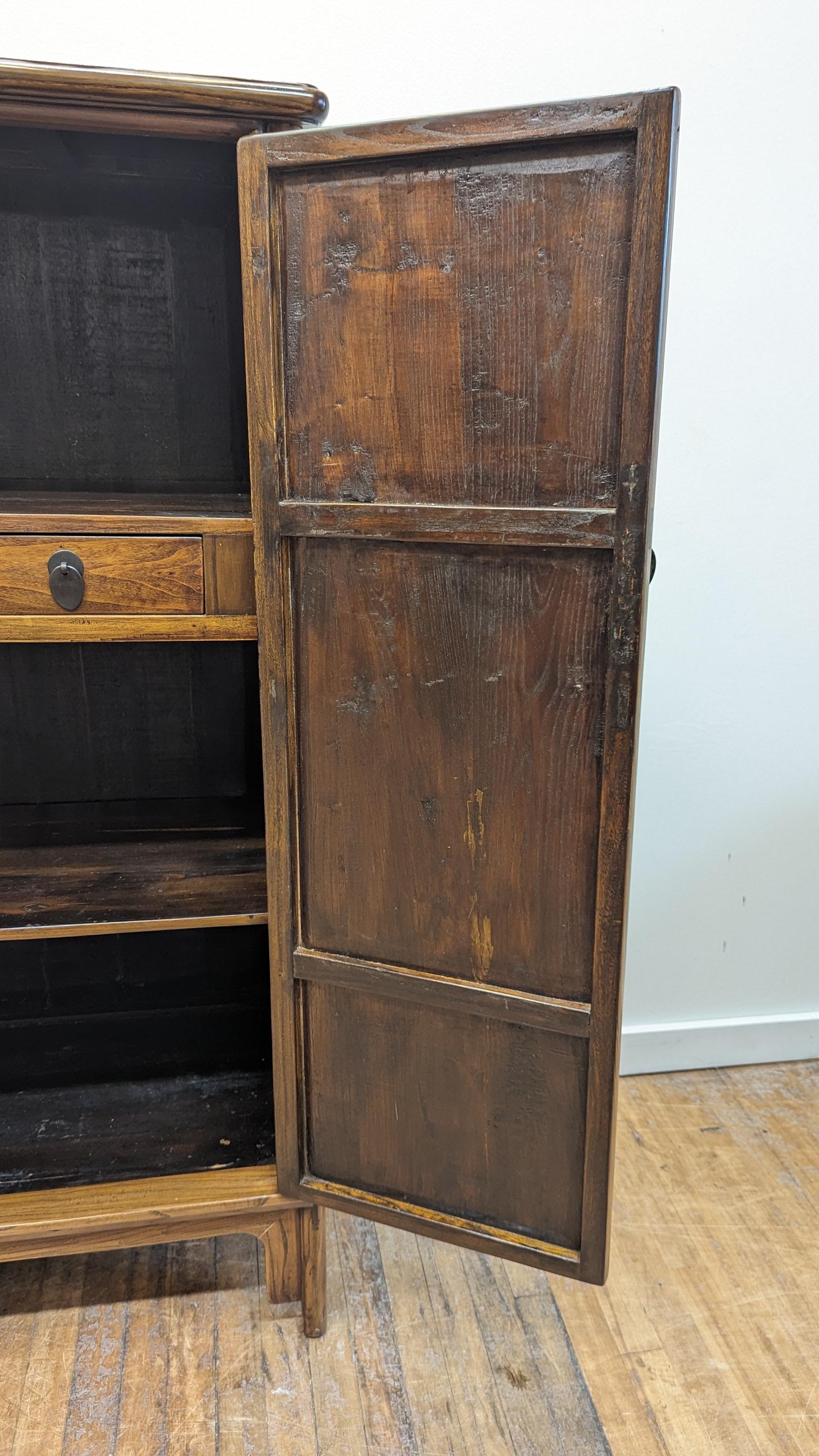 Antique Elm Wood Round Corner Cabinet For Sale 1