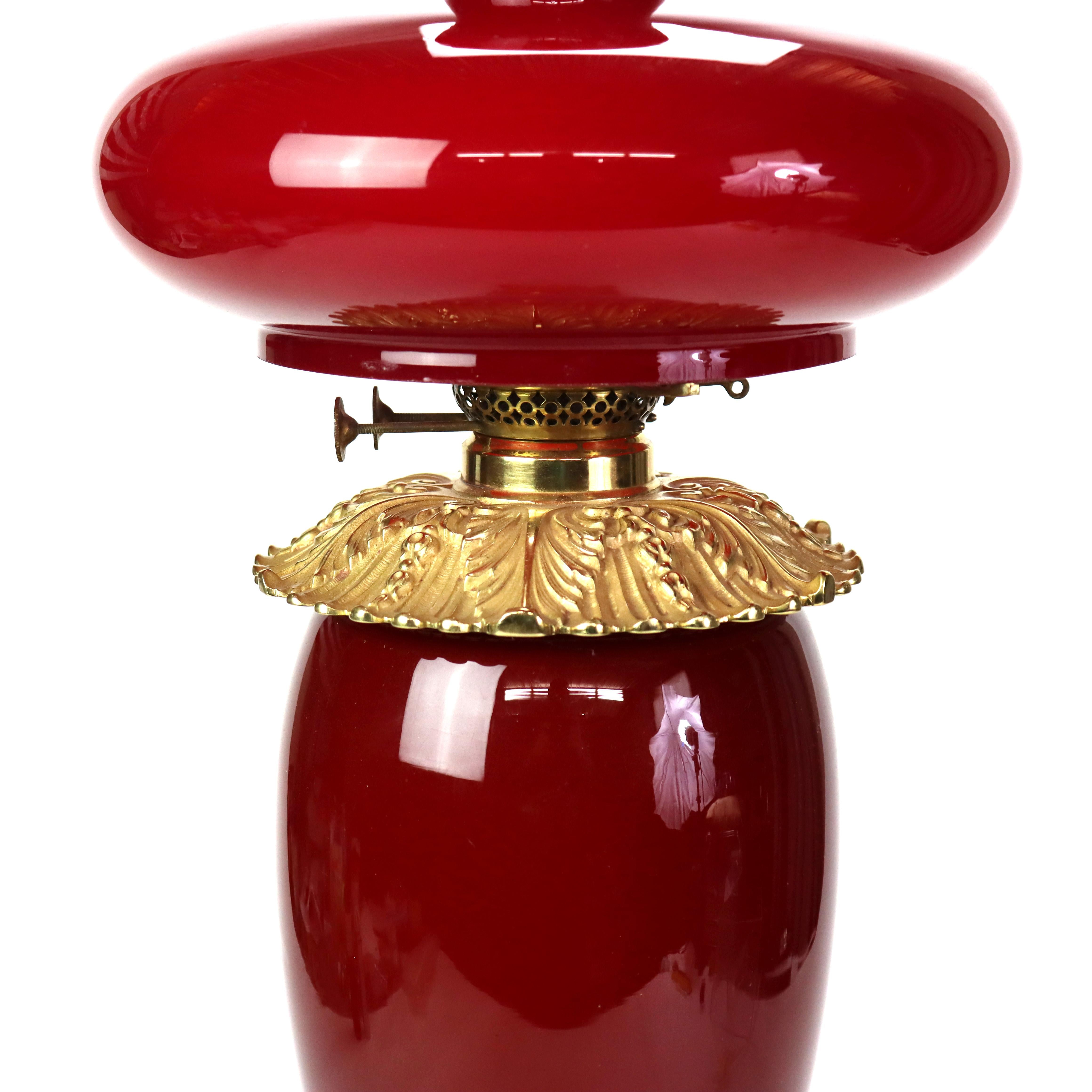 Antiguo E.M. & Co. Apolo Lámpara de aceite de cristal rojo de Lo que el viento se llevó c1900 Vidrio en venta