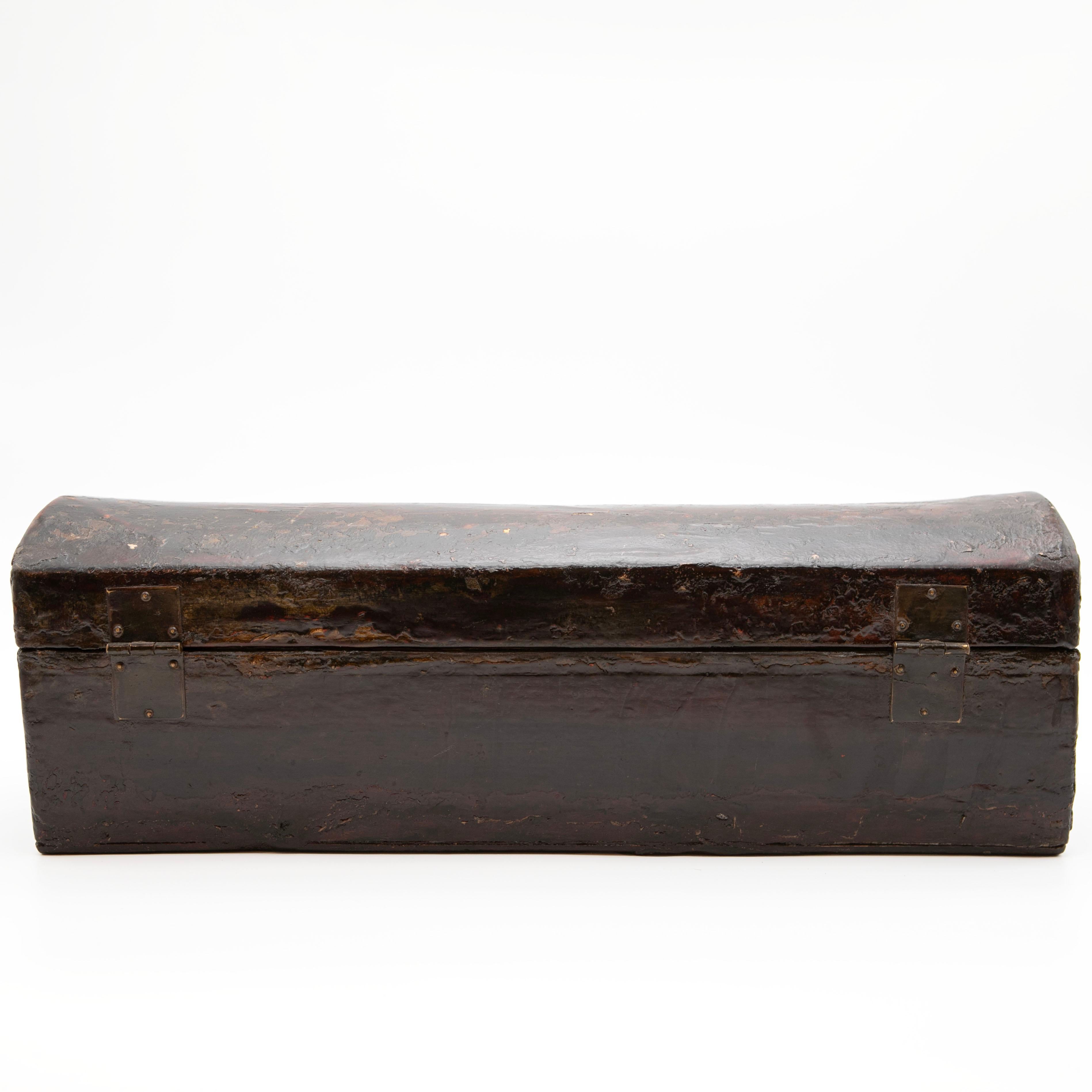 Decorative Embossed Chinese Pillow Chest / Box with Leather Cover In Good Condition For Sale In Kastrup, DK