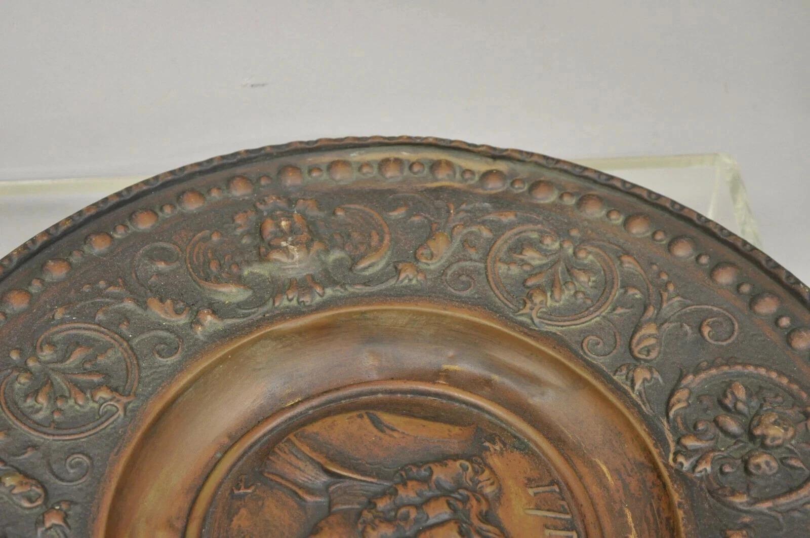 Antique Embossed Copper Neoclassical Bach and Haendel Charger Plates - a Pair (Kupfer) im Angebot