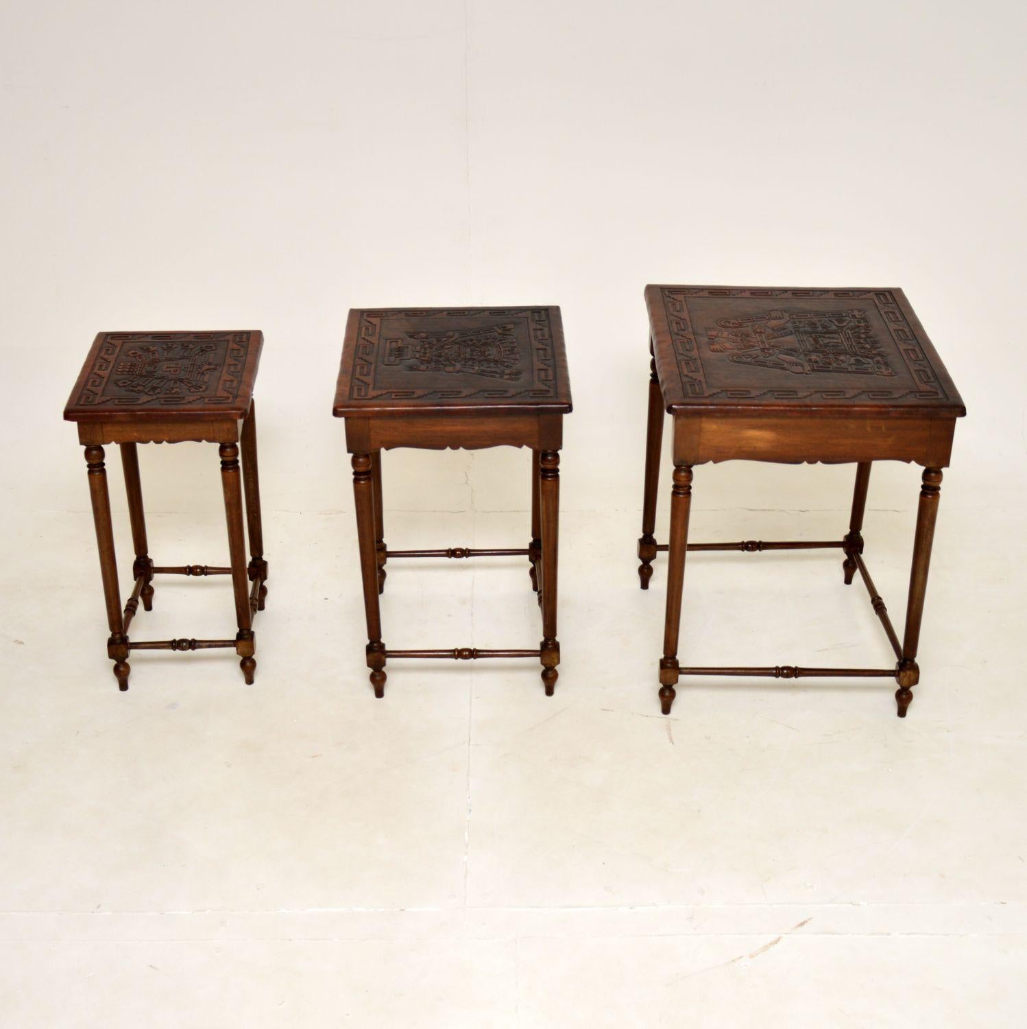 Antique Embossed Leather Top Nest of Tables In Good Condition For Sale In London, GB