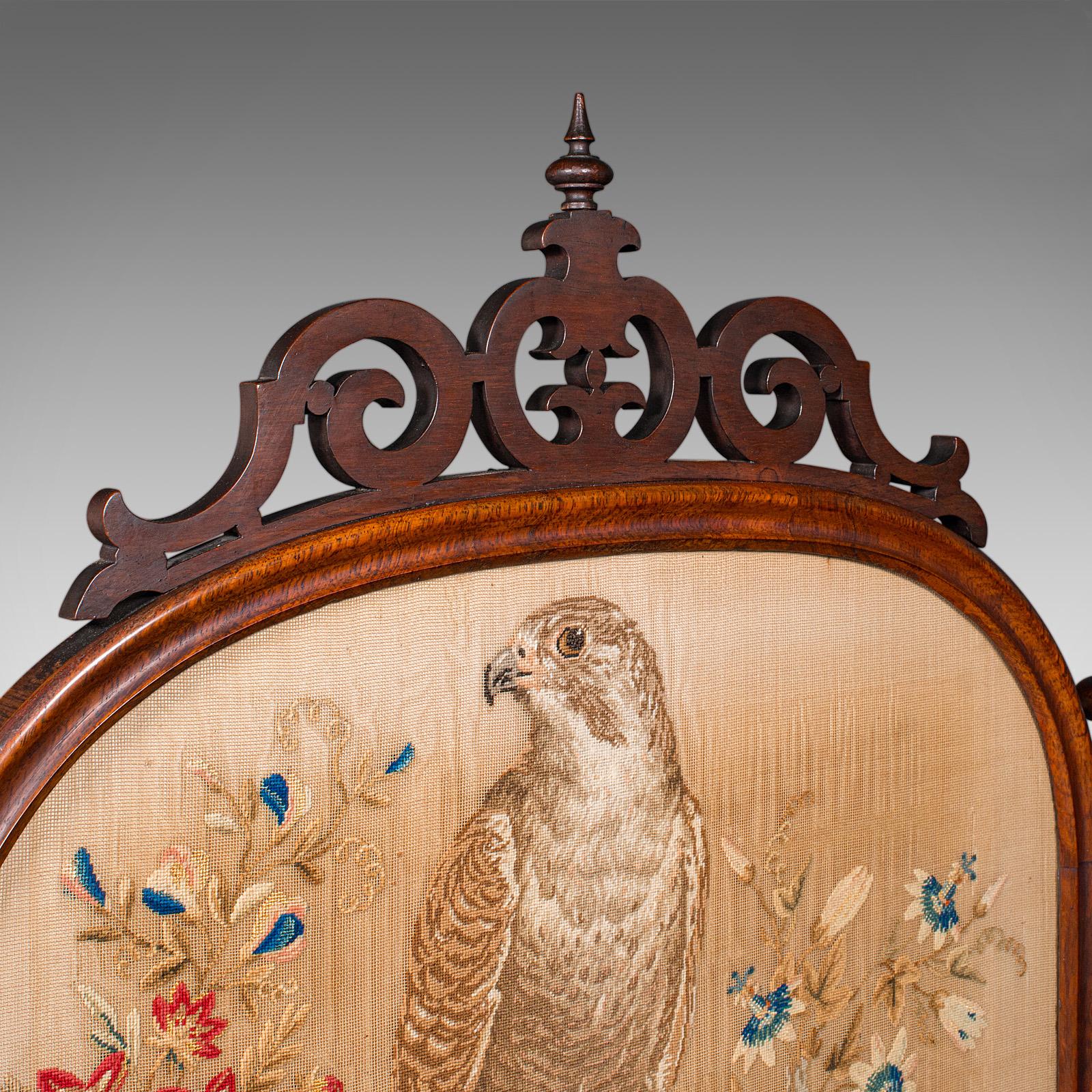 Metà XIX secolo Antique Embroidered Fire Screen, English, Walnut, Needlepoint, Early Victorian in vendita