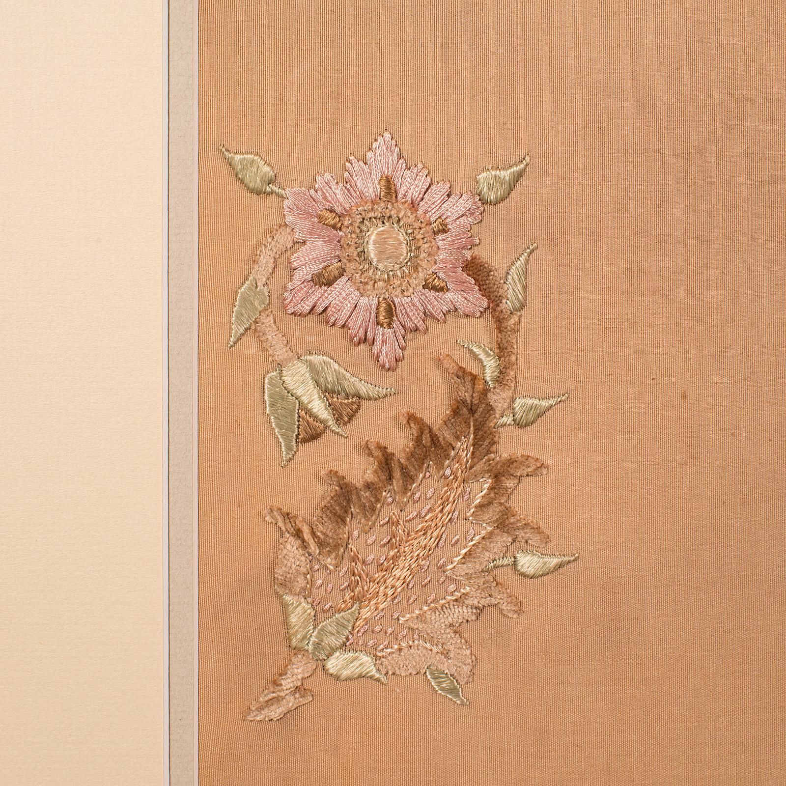 Échantillon de technique de broderie ancienne, anglais, exposition à l'aiguille, vers 1915 en vente 3