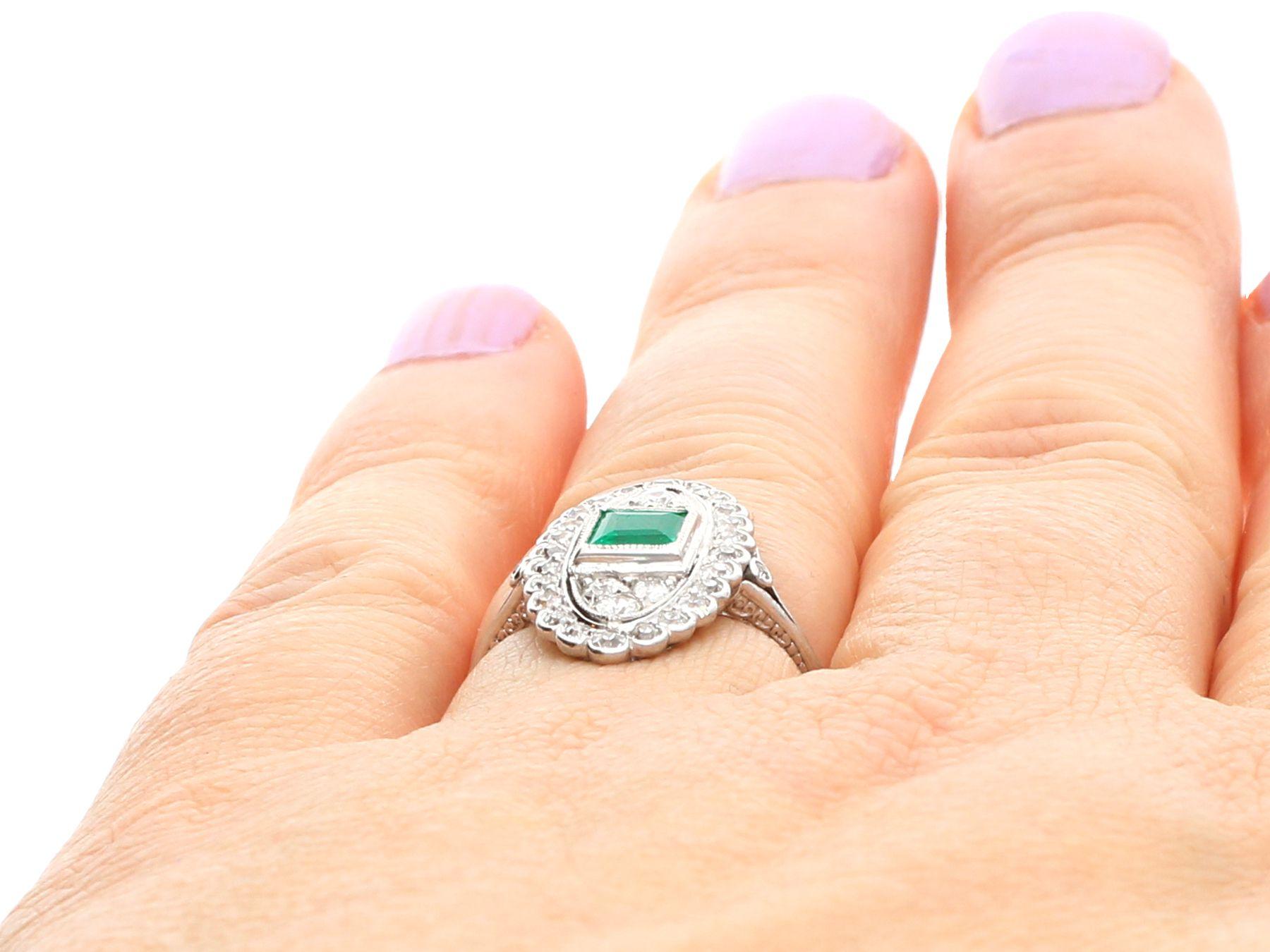 Antique Emerald 1.20 Carat Diamond Platinum Ring For Sale 4