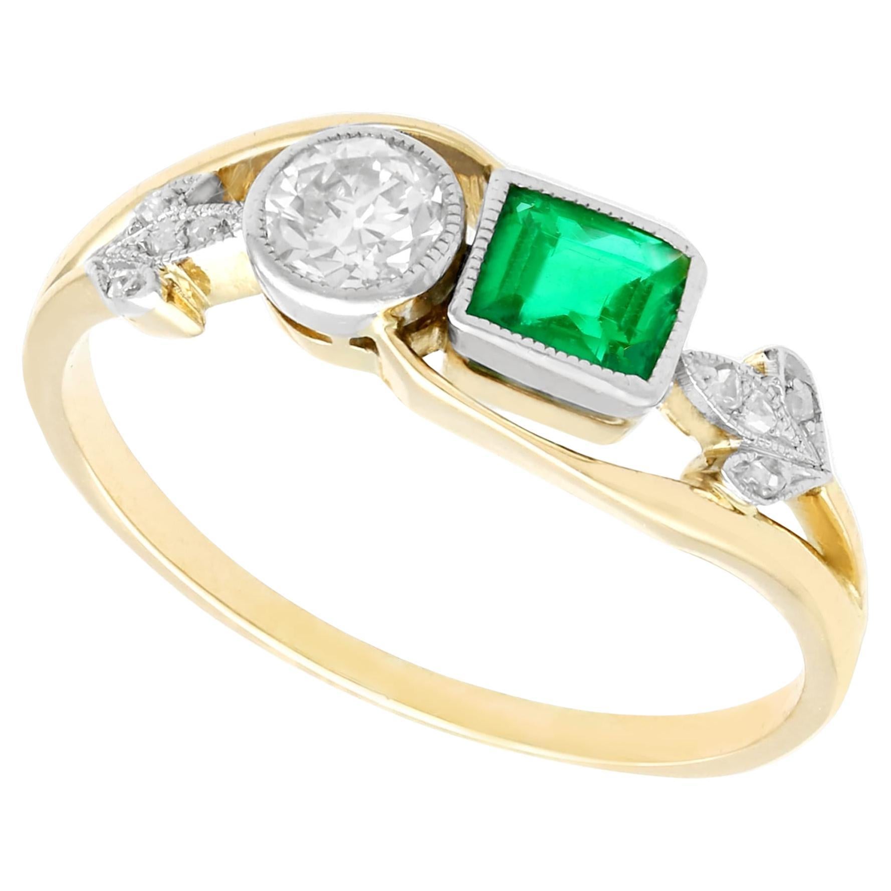 Antique Emerald and Diamond 14K Yellow Gold Twist Ring, Circa 1920 For Sale