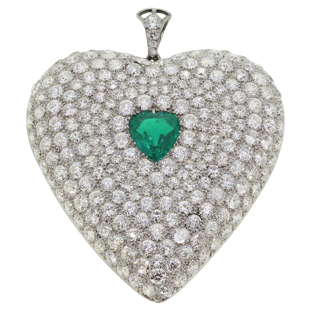 Antique Emerald and Diamond Heart Pendant en vente