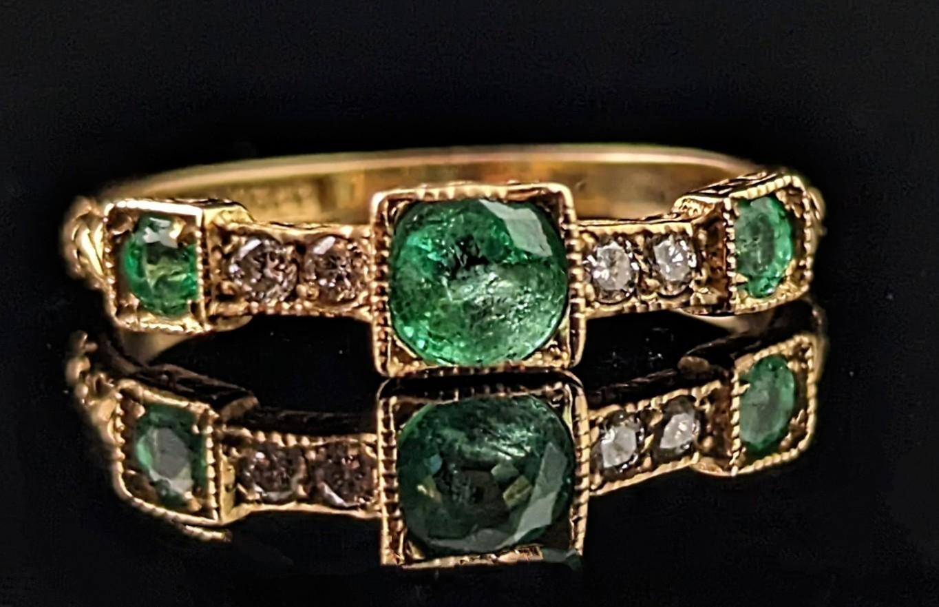 Victorian Antique Emerald and Diamond ring, 15k yellow gold 