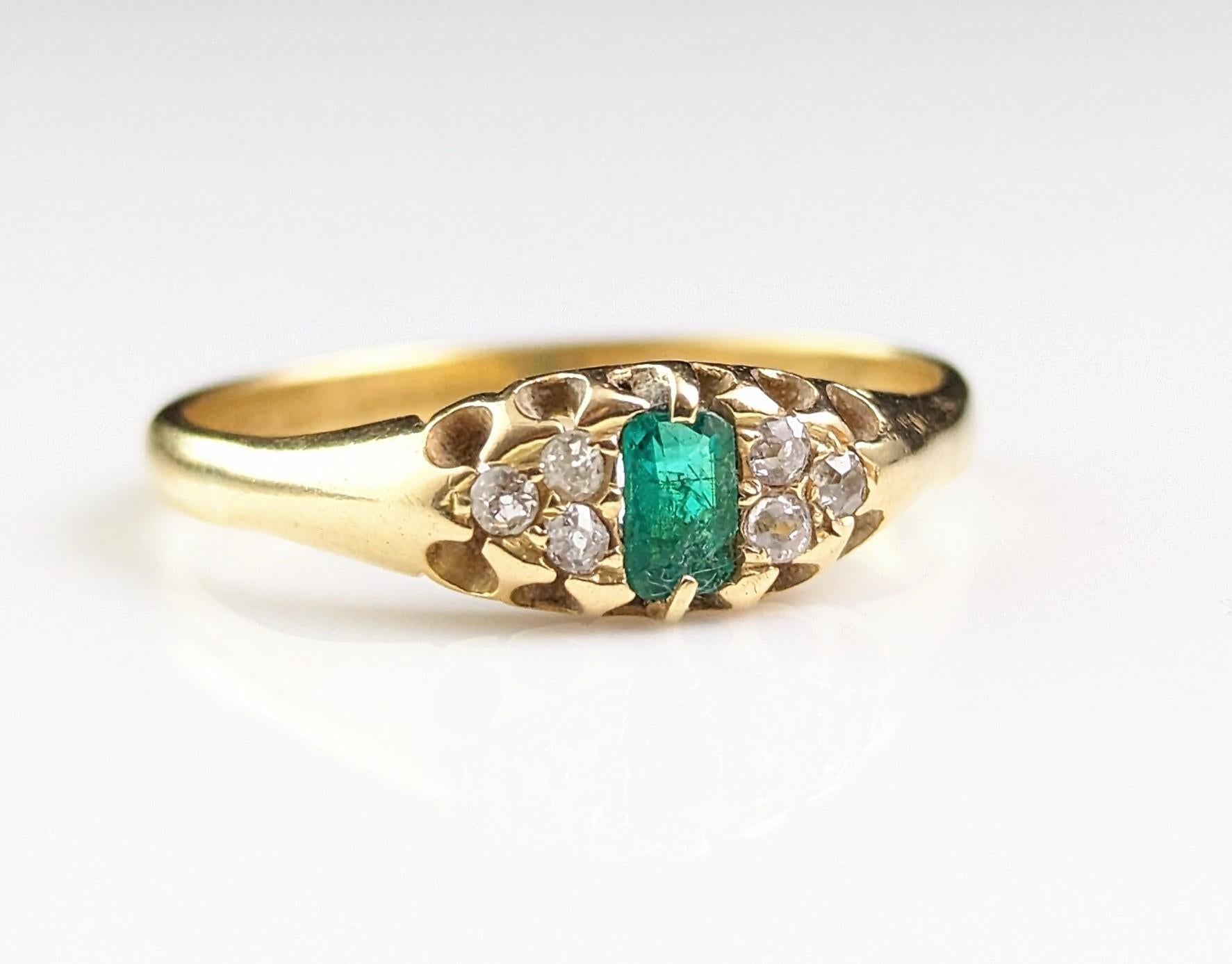 Antique Emerald and Diamond ring, 18k yellow gold, Victorian  5