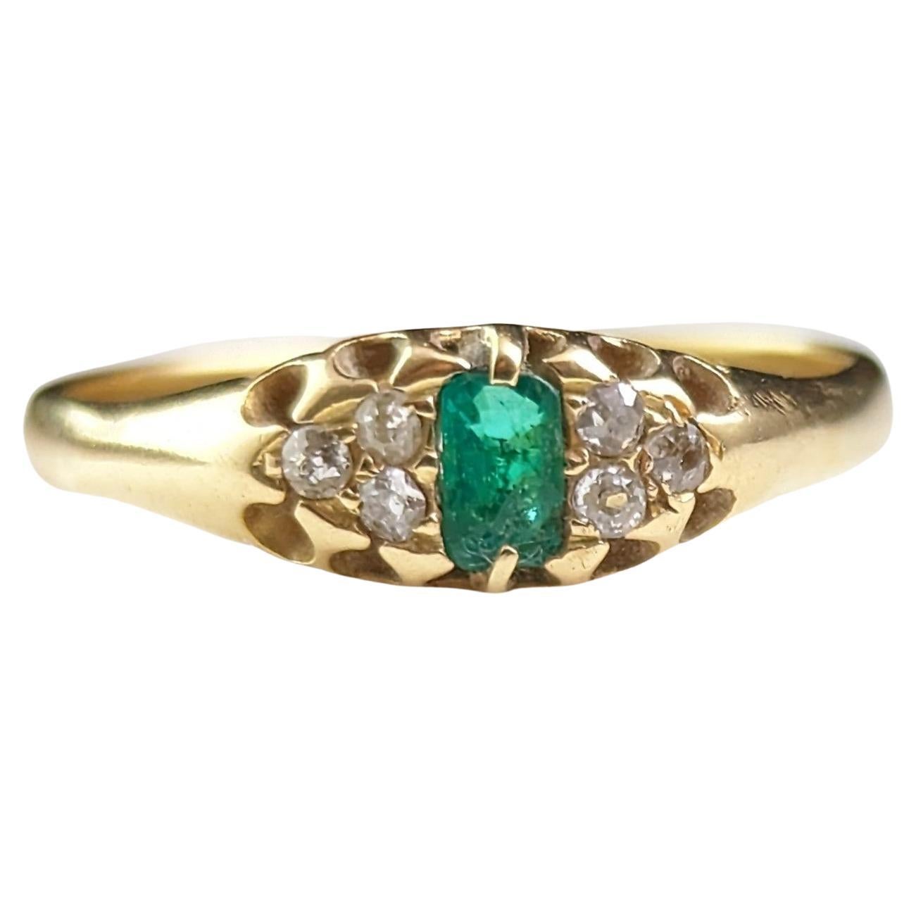 Antique Emerald and Diamond ring, 18k yellow gold, Victorian  3