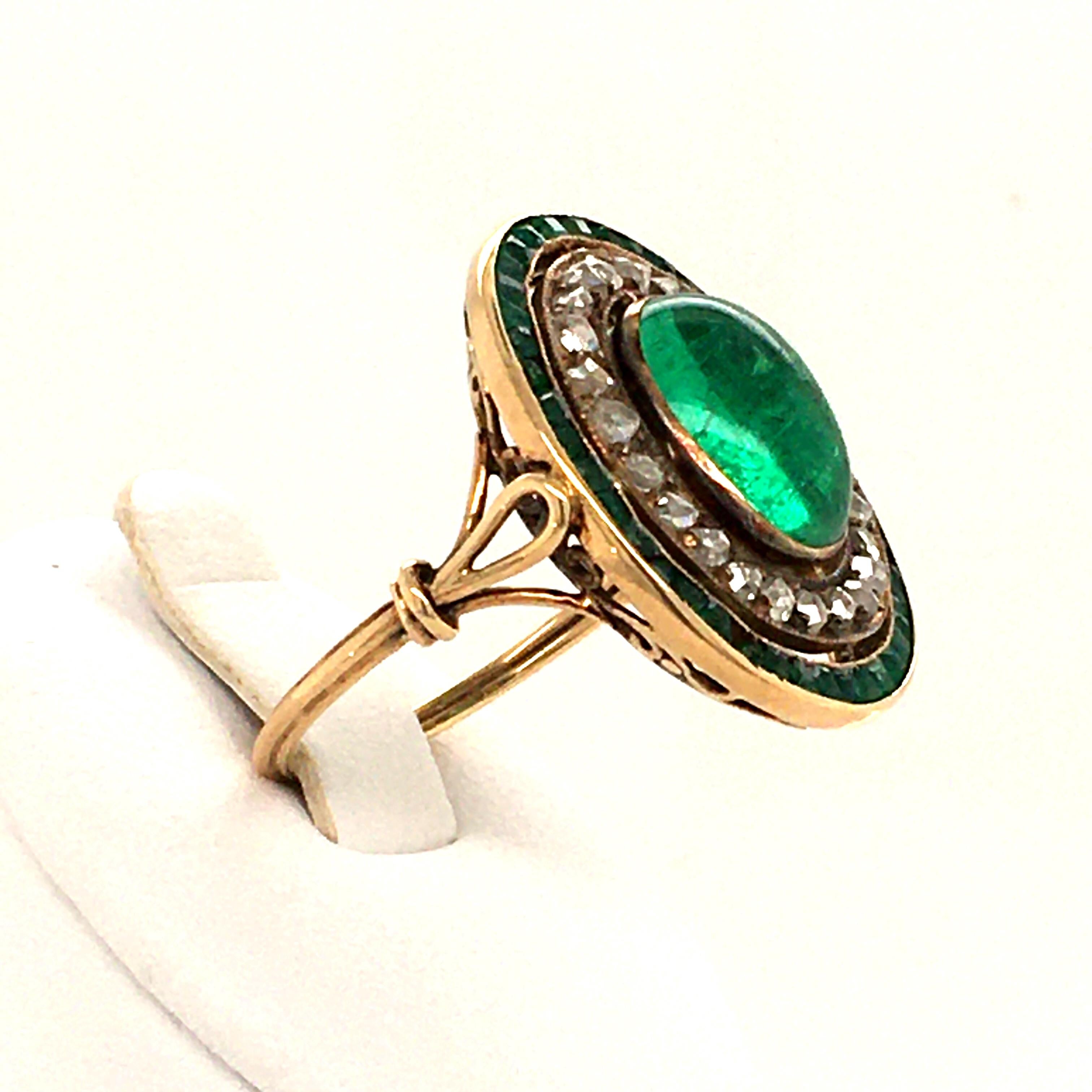 Women's or Men's Antique Emerald and Diamond Ring in Yellow Gold