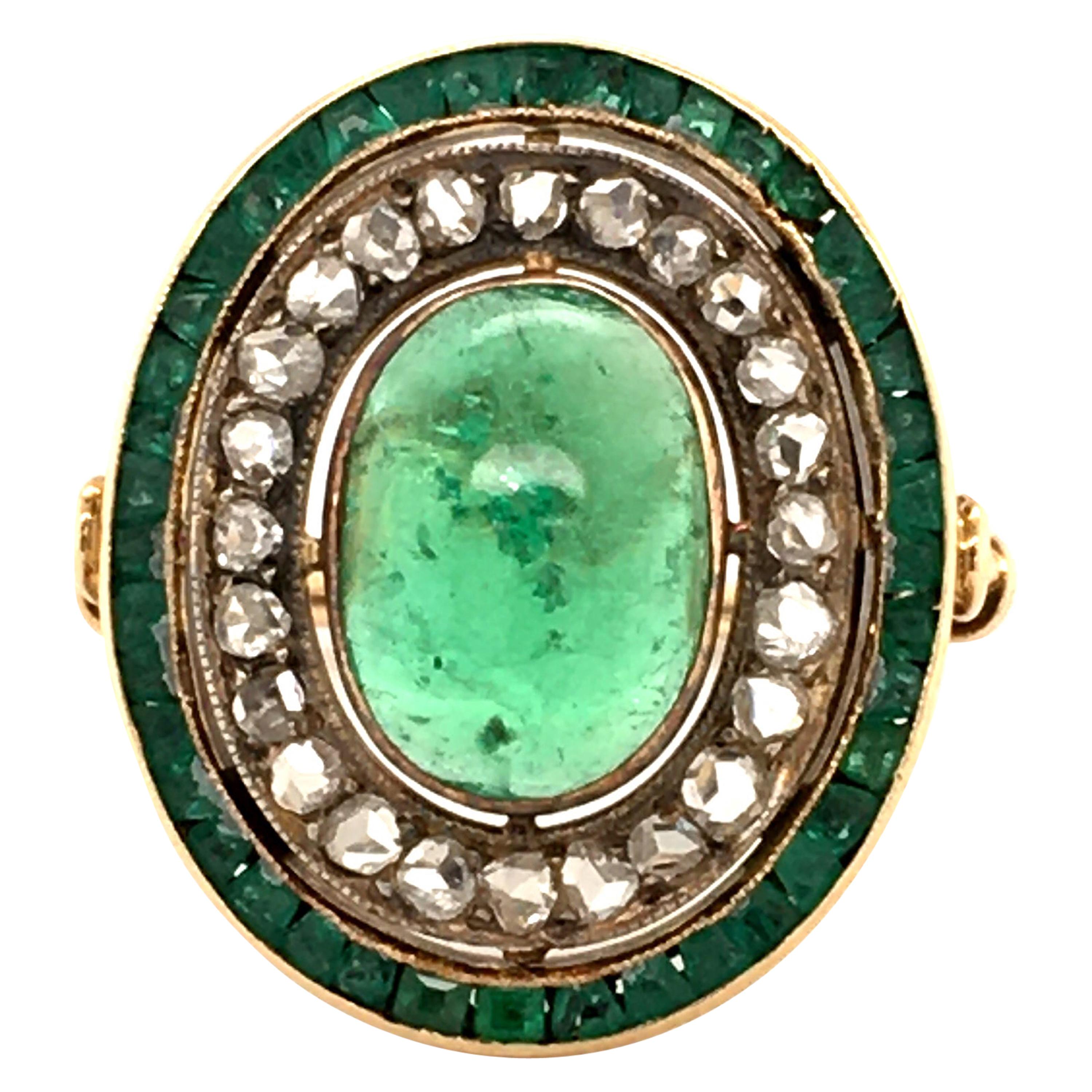Antique Emerald and Diamond Ring in Yellow Gold