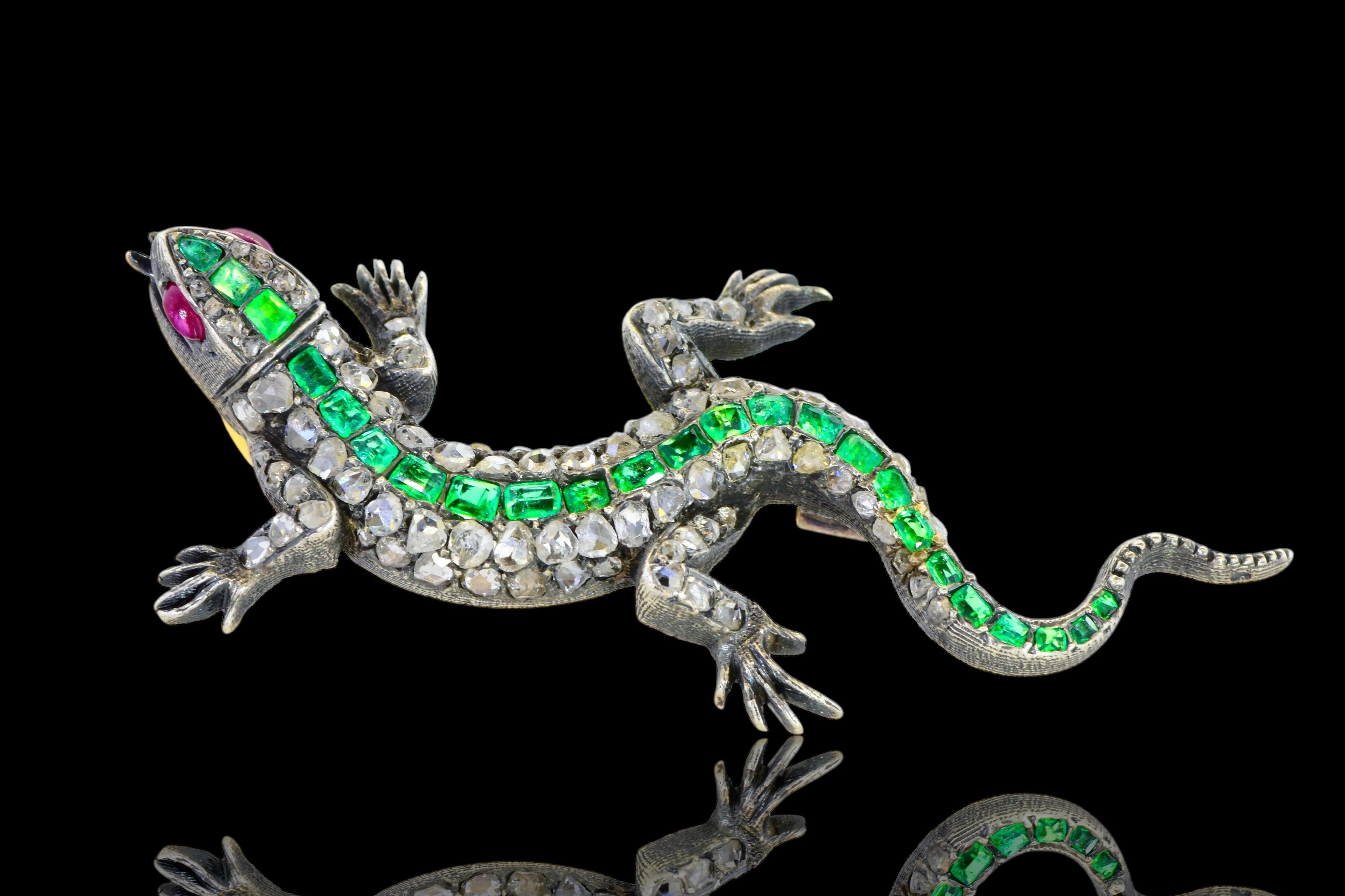 Antike Salamander-Brosche mit Smaragd und Diamanten, Französisch, um 1865. im Zustand „Gut“ in Aspen, CO