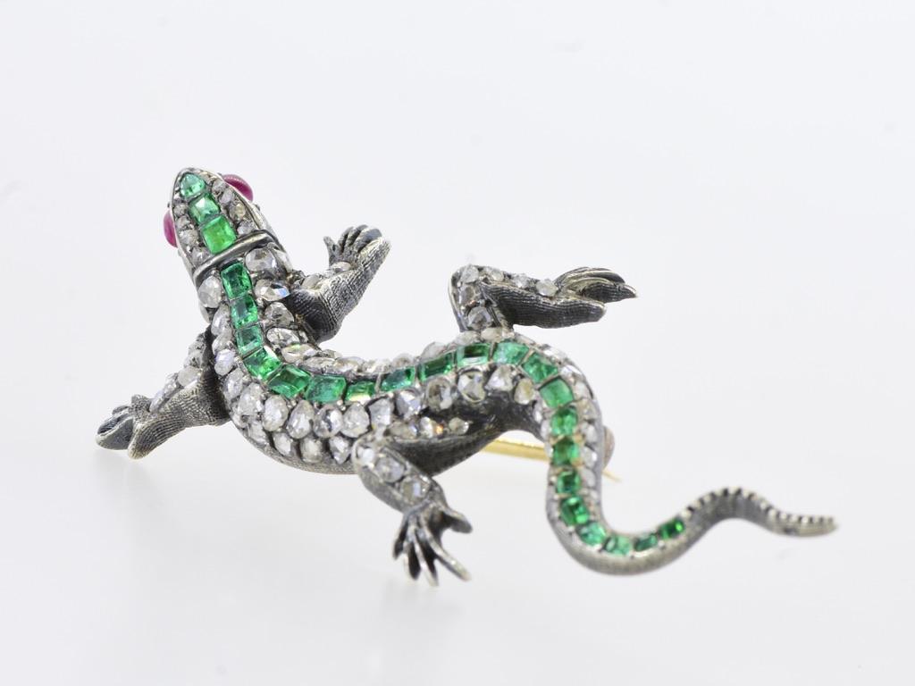Antike Salamander-Brosche mit Smaragd und Diamanten, Französisch, um 1865. für Damen oder Herren