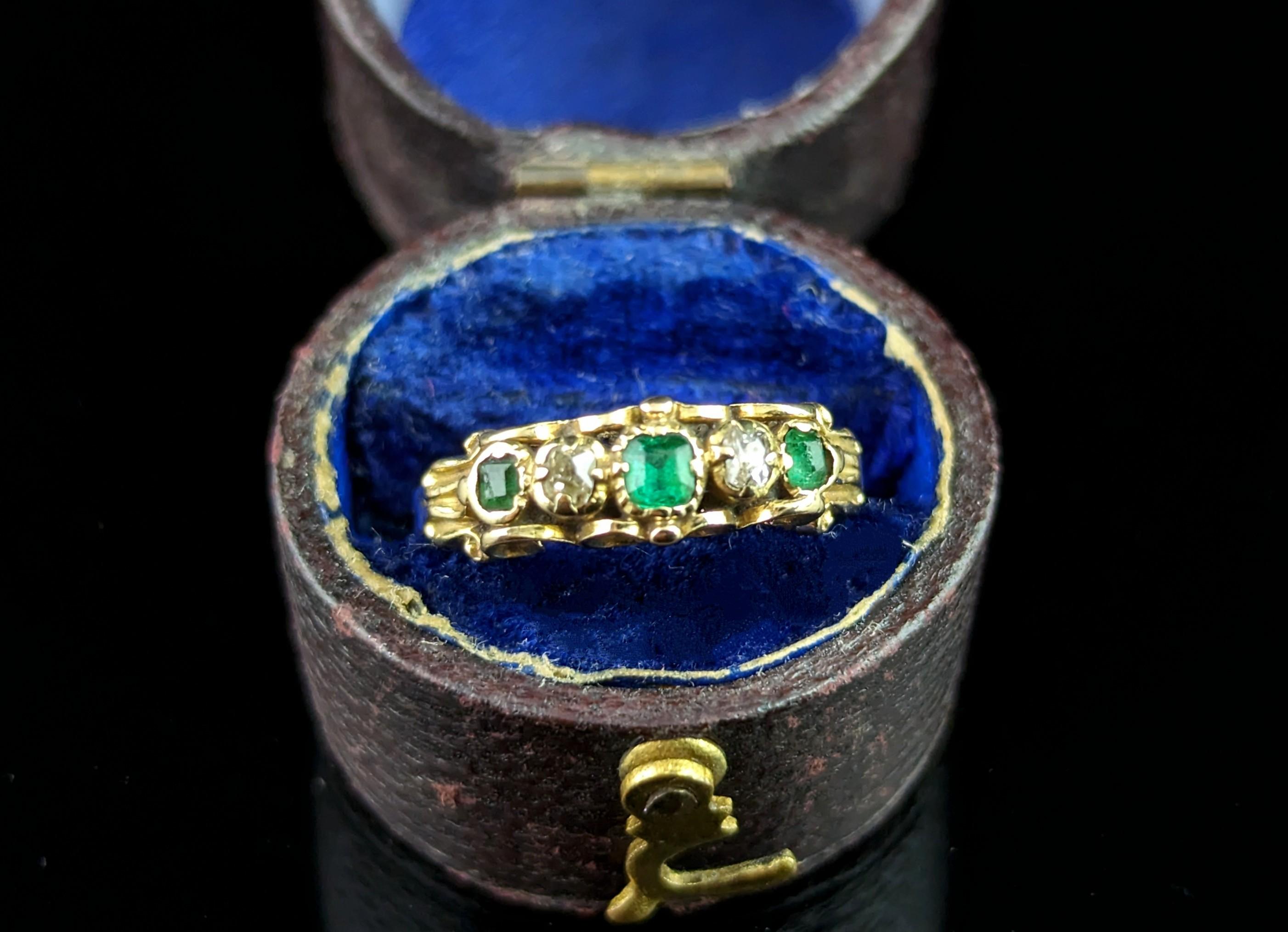 Women's Antique Emerald and old cut diamond ring, 18k gold, Victorian five stone 