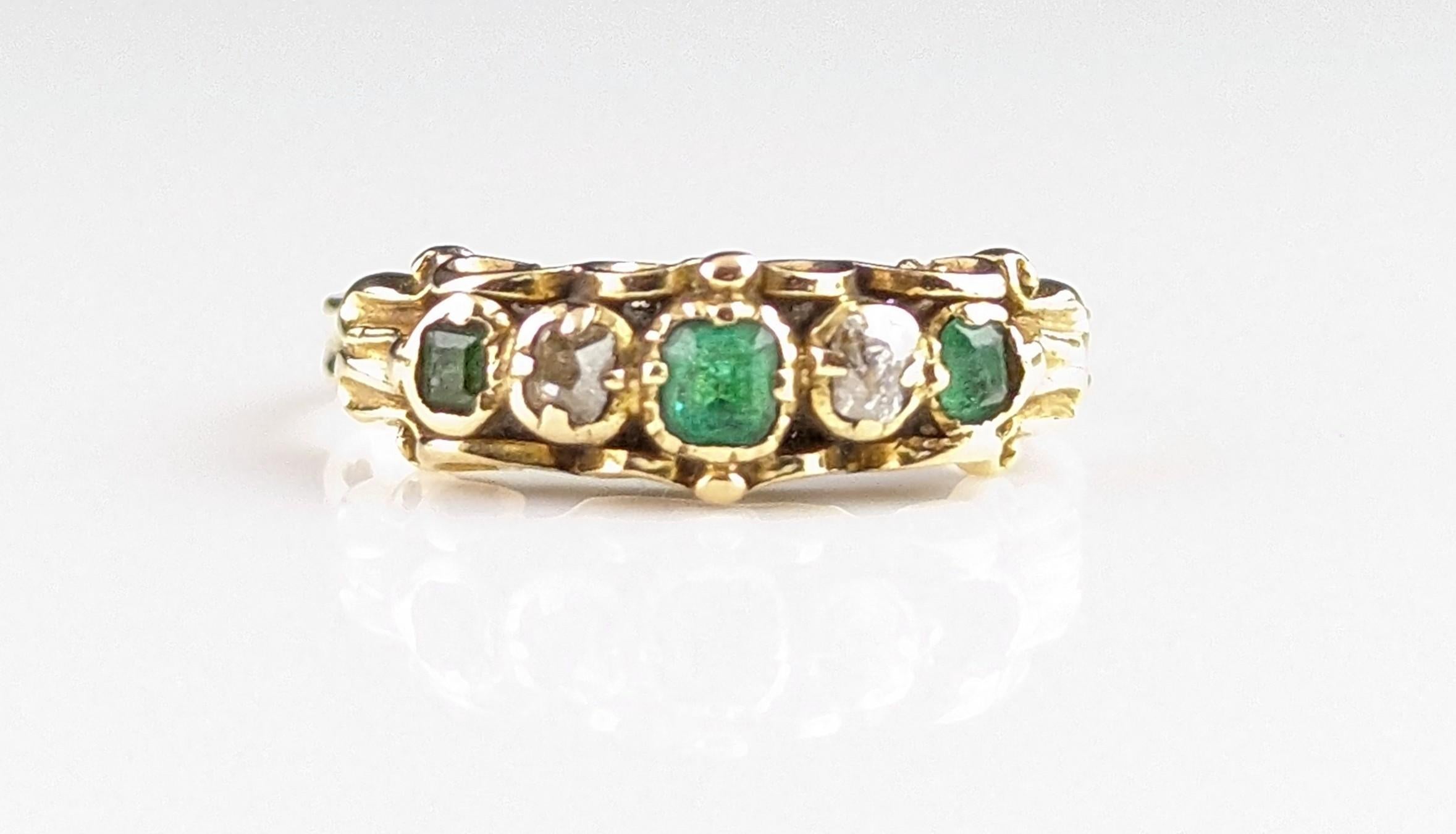 Antique Emerald and old cut diamond ring, 18k gold, Victorian five stone  2
