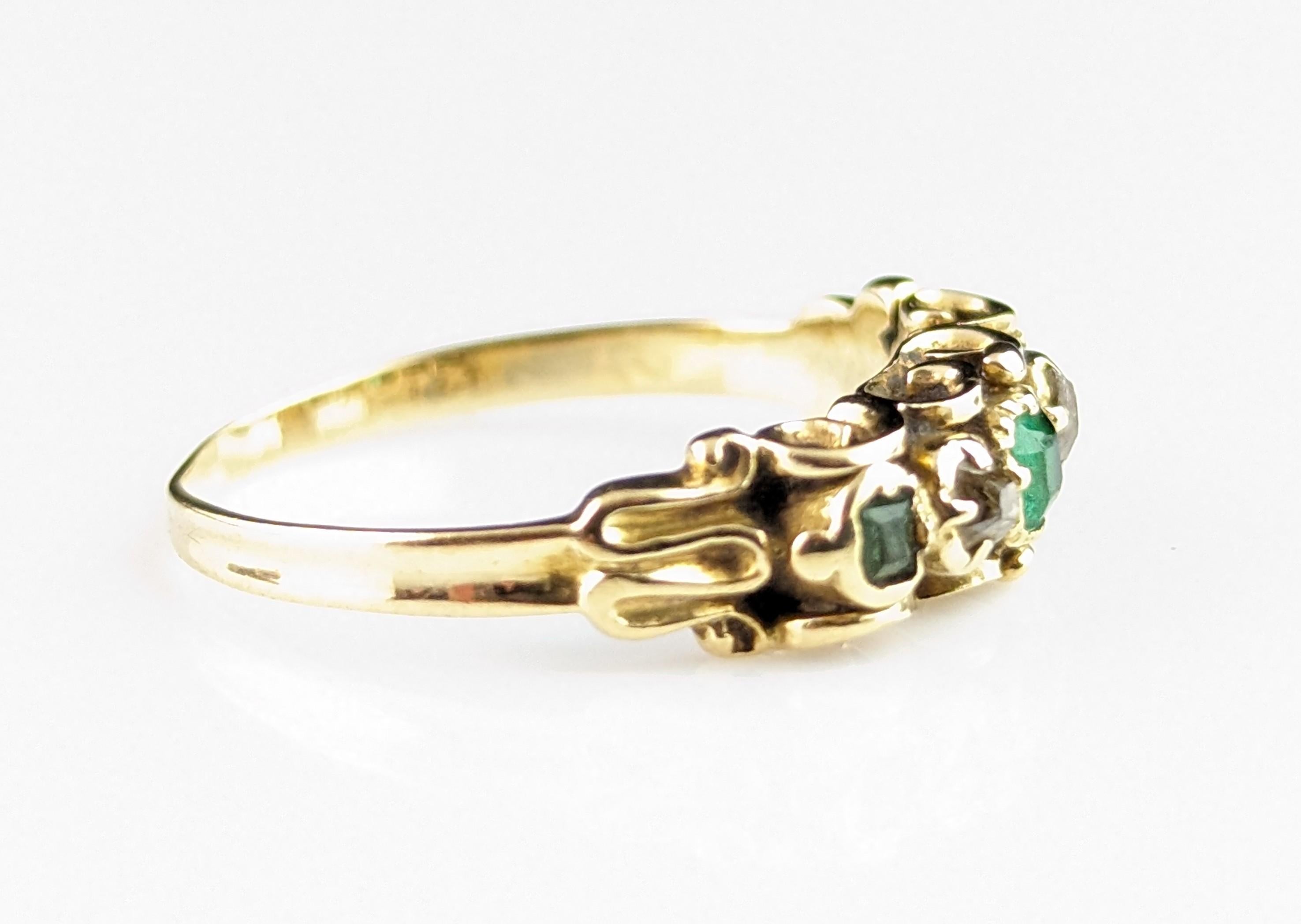 Antique Emerald and old cut diamond ring, 18k gold, Victorian five stone  3