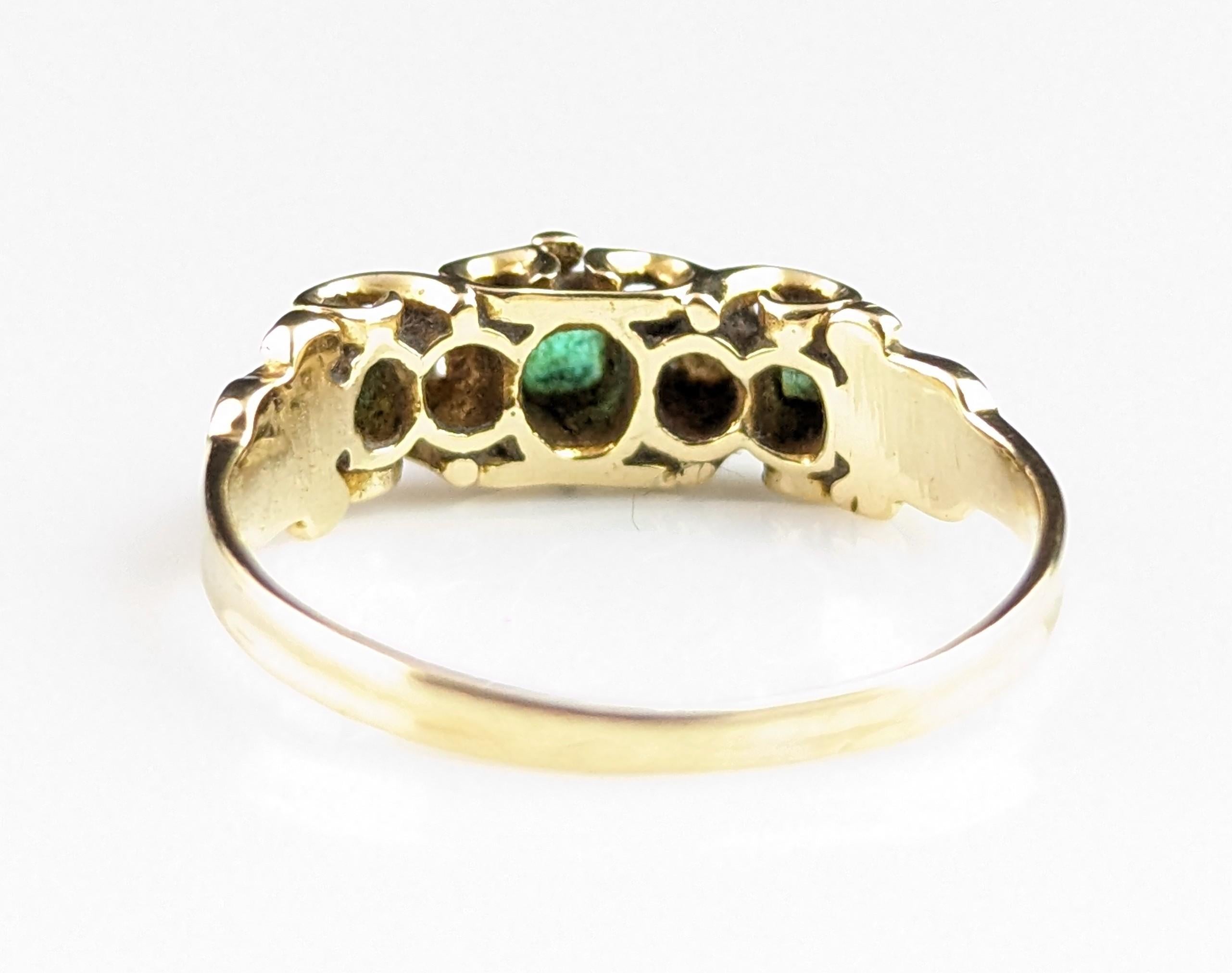 Antique Emerald and old cut diamond ring, 18k gold, Victorian five stone  4