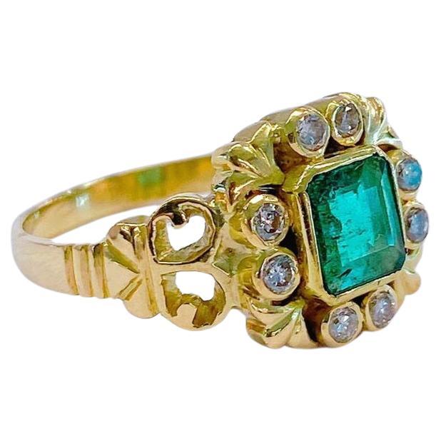 Antique Emerald And Old Mine Cut Diamond Ring For Sale 1