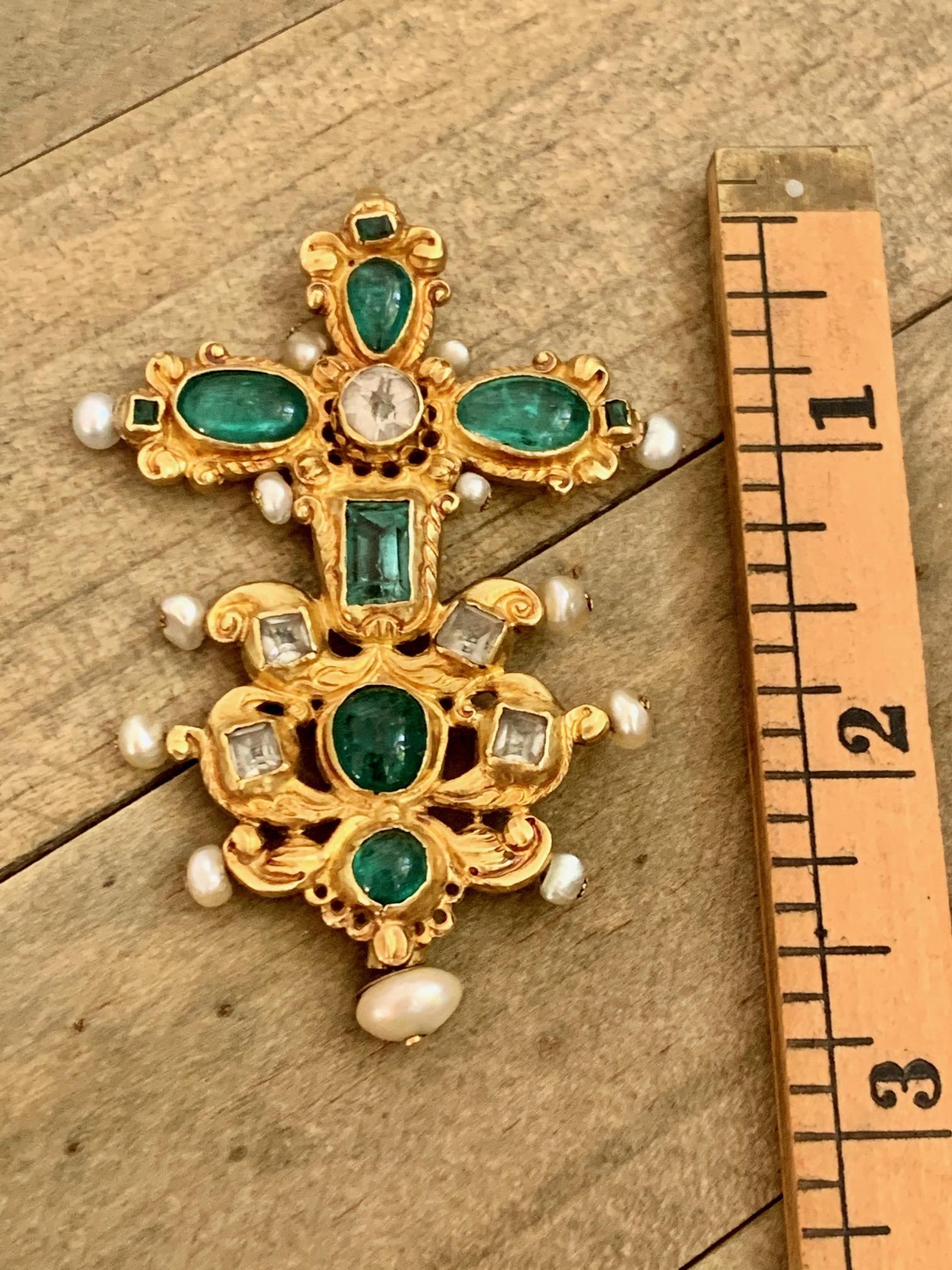 Antique Emerald and Pearl 22 Karat Yellow Gold Pendant 7