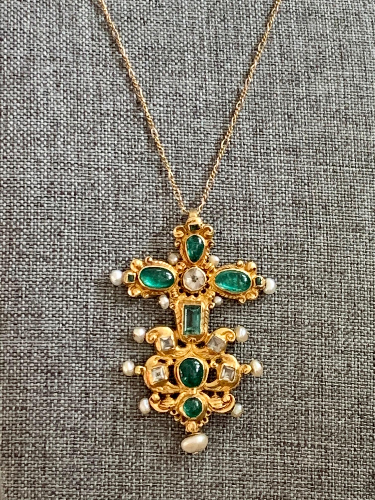 Antique Emerald and Pearl 22 Karat Yellow Gold Pendant 2