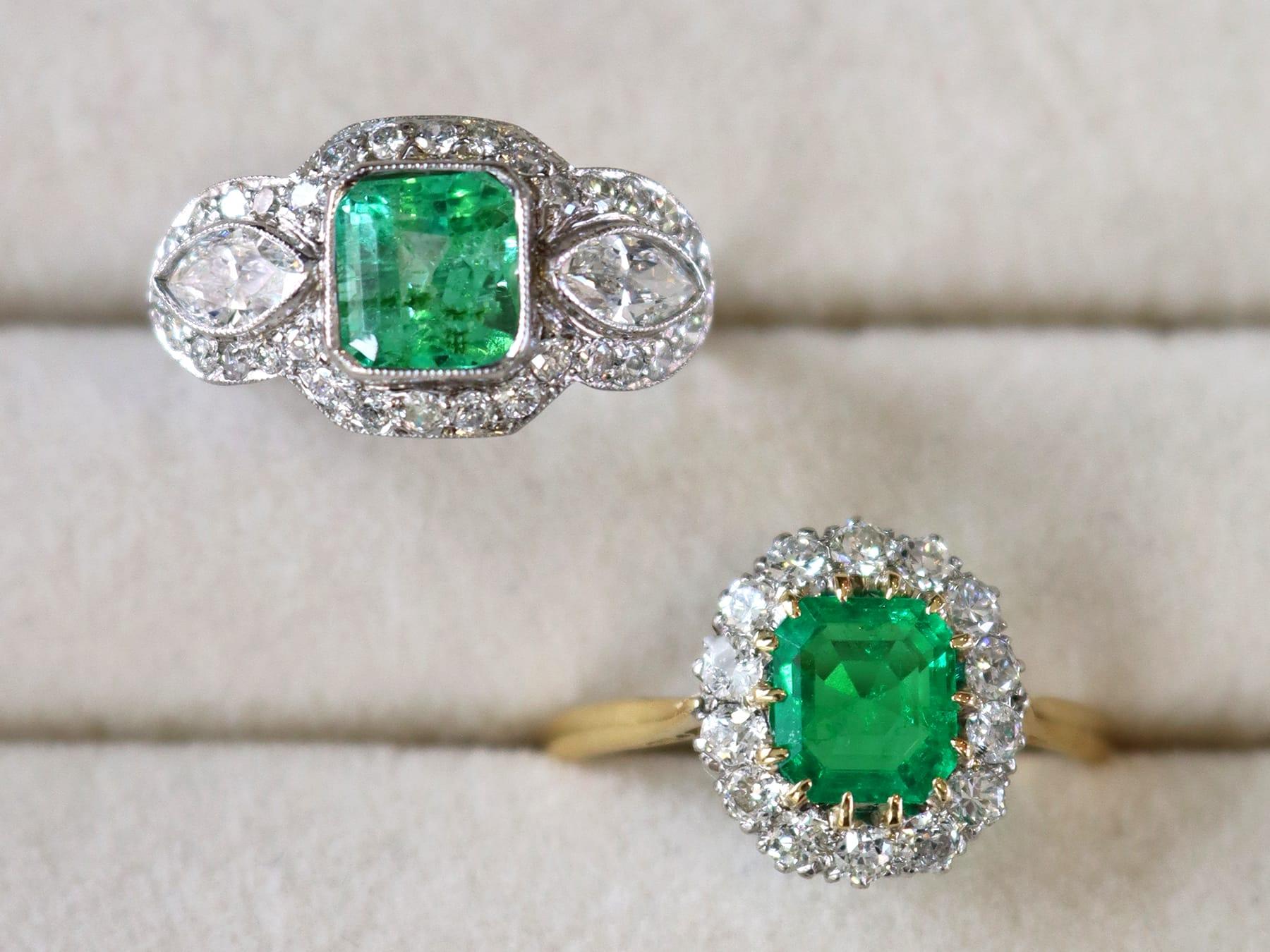 Women's or Men's Antique Emerald Cut Emerald Ring in Yellow Gold For Sale