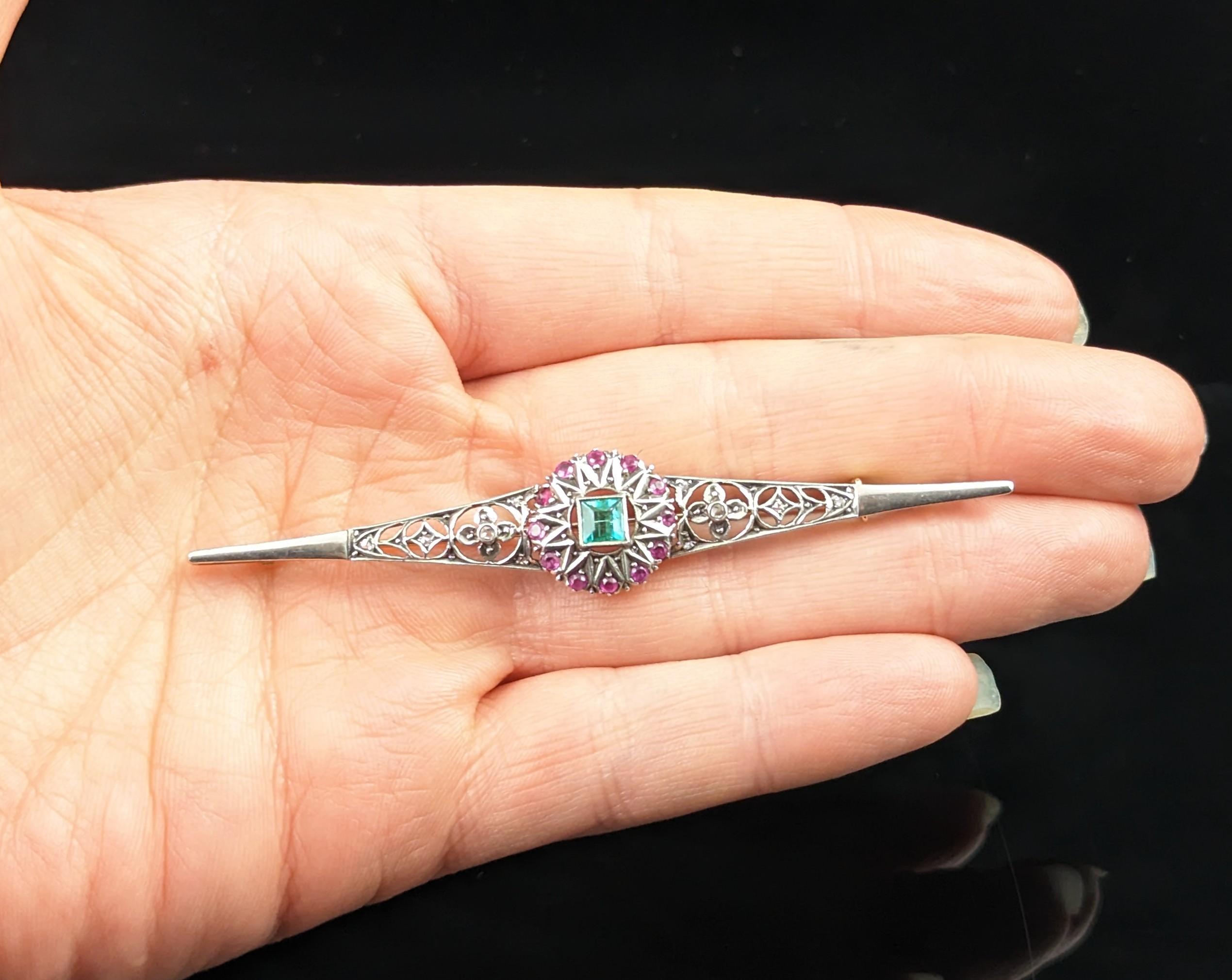 Antique Emerald, Diamond and Ruby brooch, Sterling silver and 9lt gold  For Sale 4