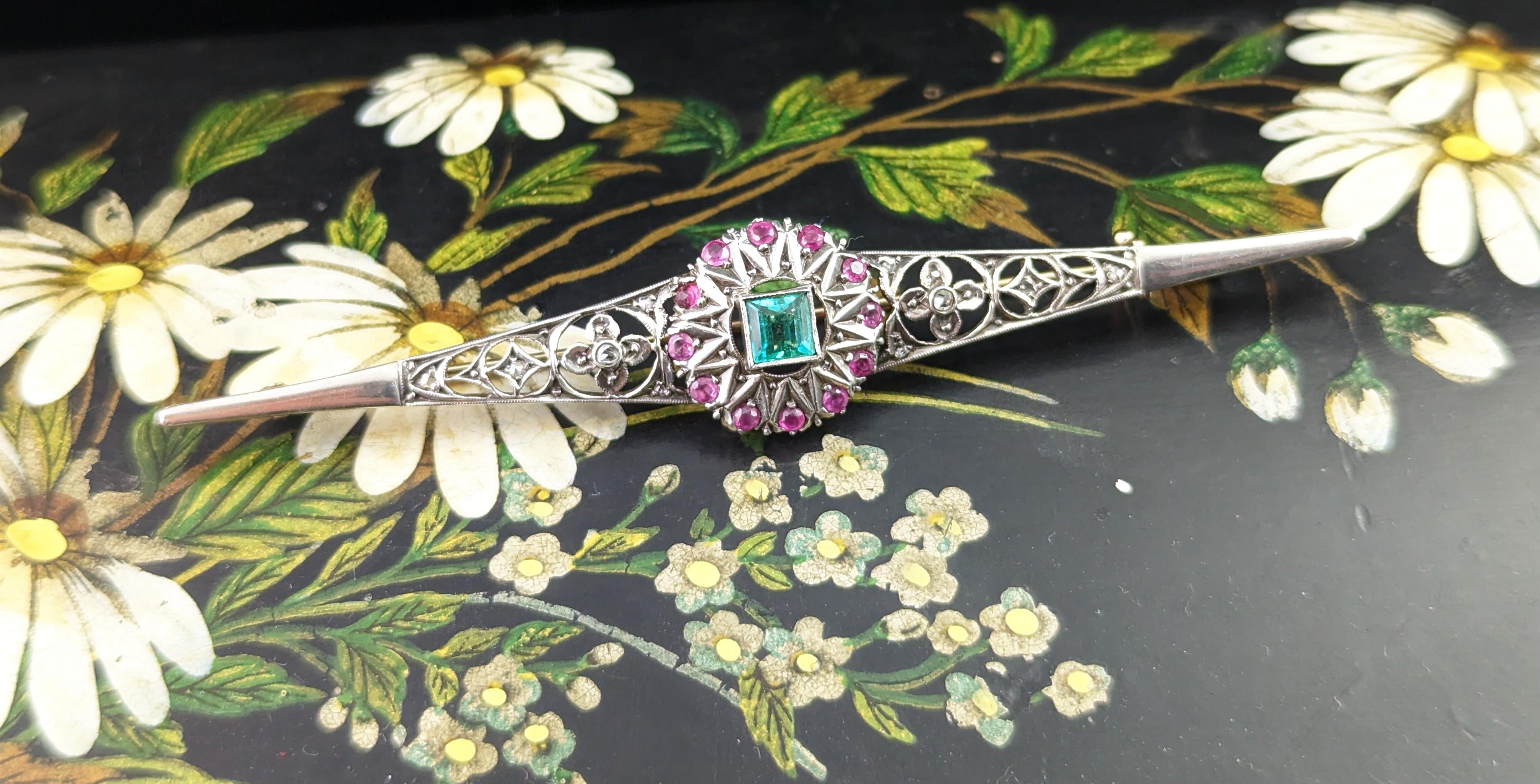 Antique Emerald, Diamond and Ruby brooch, Sterling silver and 9lt gold  In Good Condition For Sale In NEWARK, GB