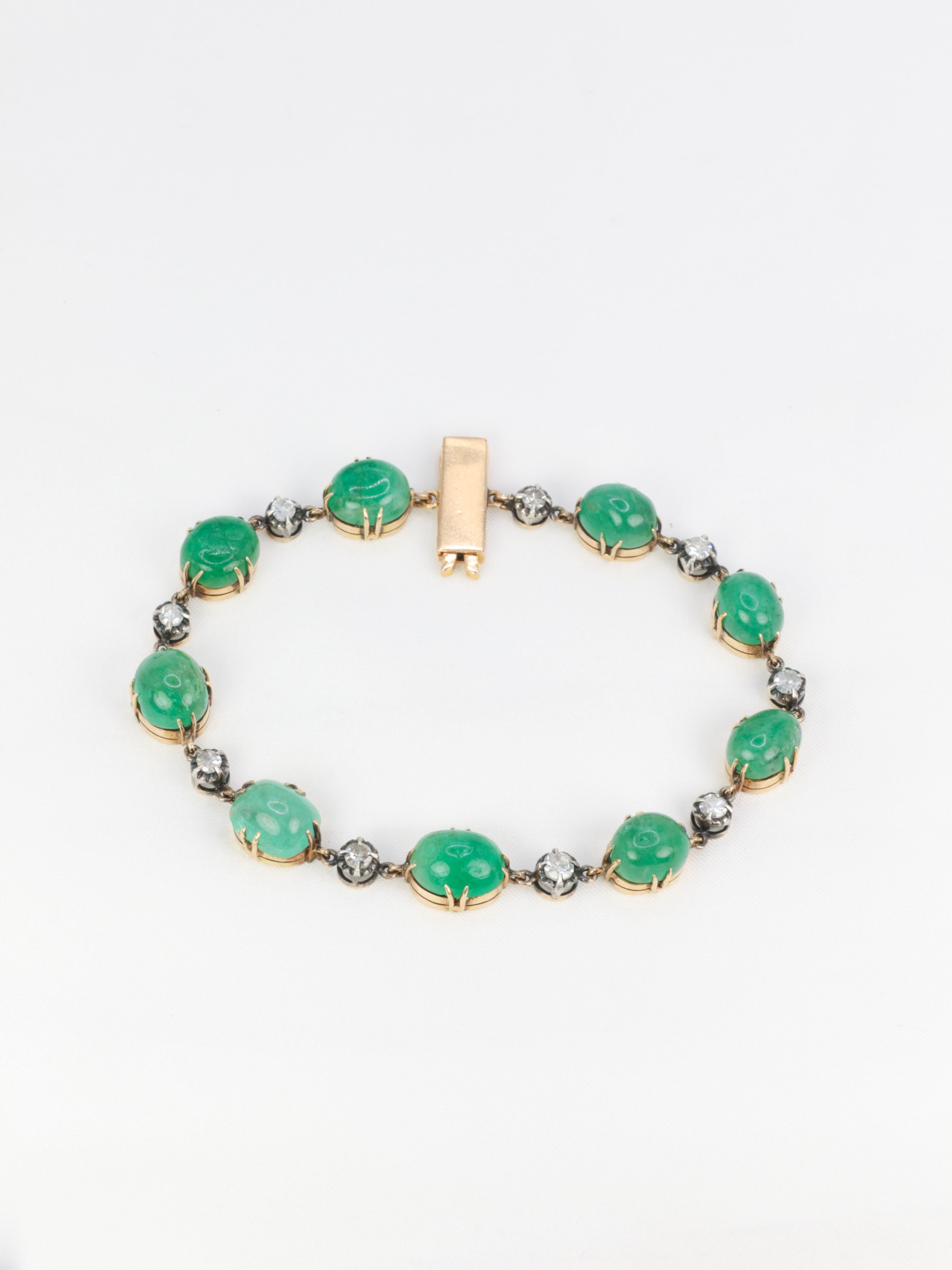 Pulsera antigua de esmeralda, diamantes y oro amarillo en venta 6