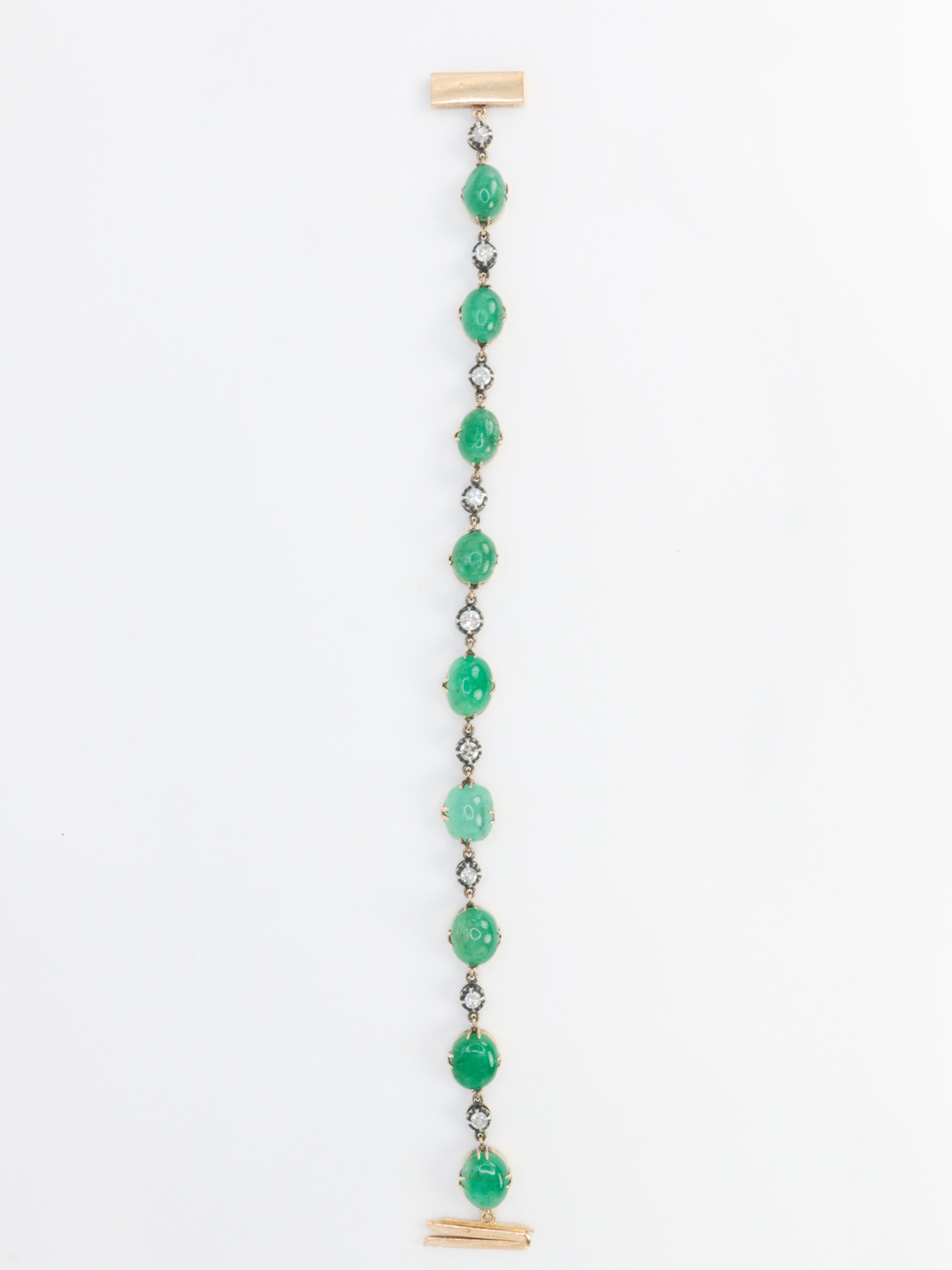 Pulsera antigua de esmeralda, diamantes y oro amarillo en venta 7