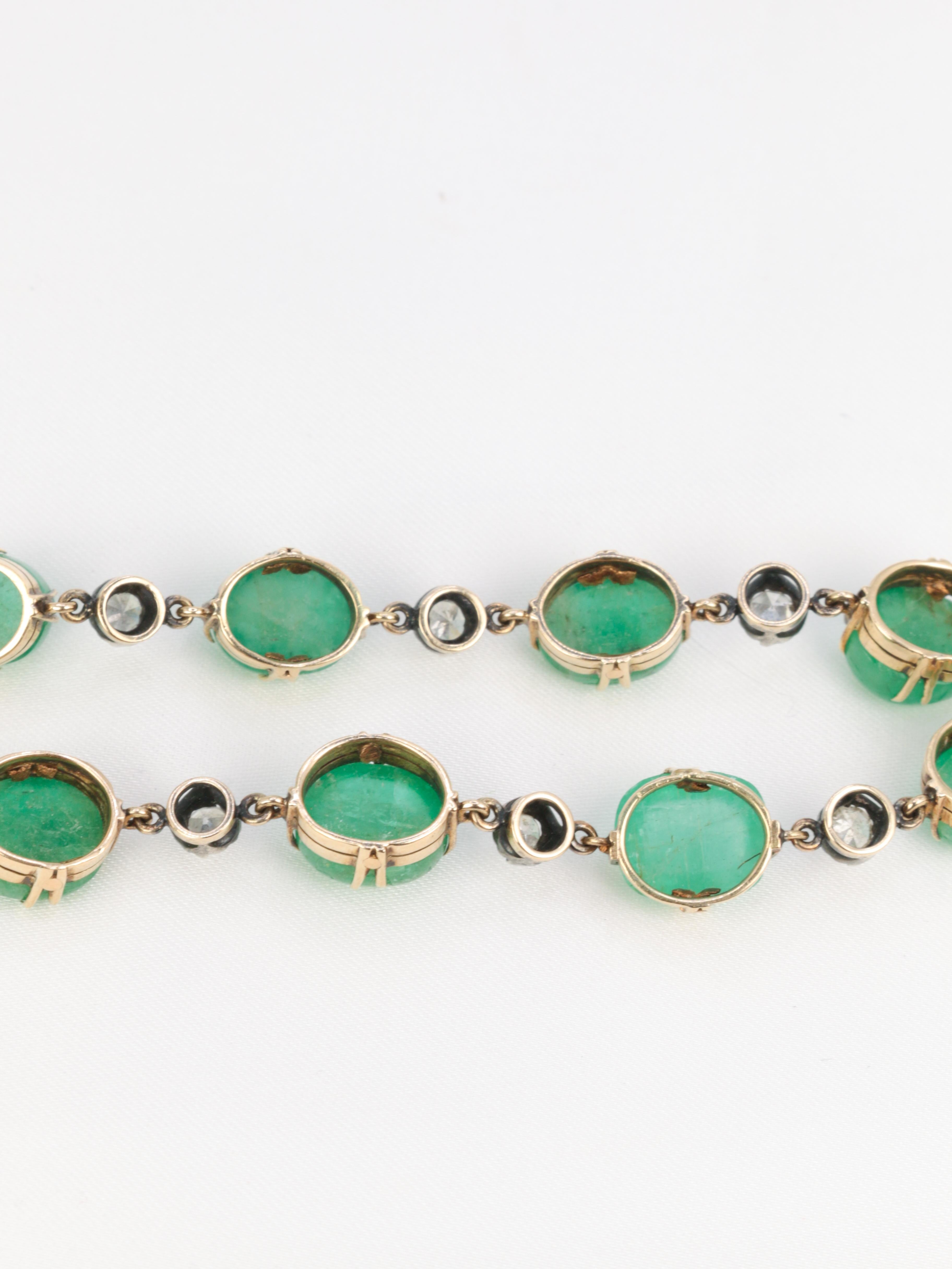 Pulsera antigua de esmeralda, diamantes y oro amarillo en venta 3