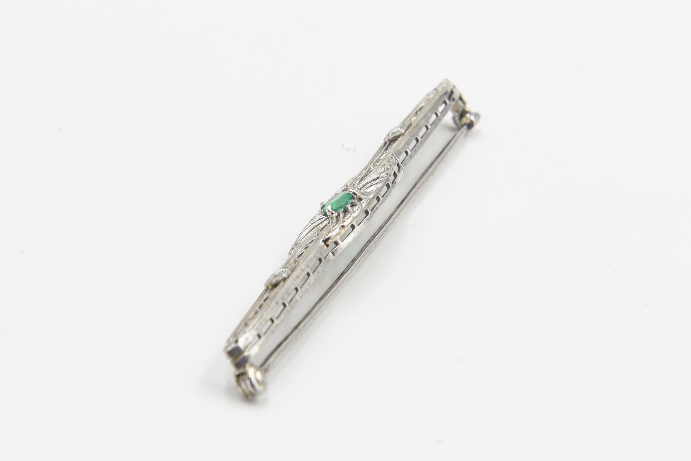 Women's or Men's Antique Emerald & Diamond Filagree 18k White Gold Bar Pin Brooch For Sale