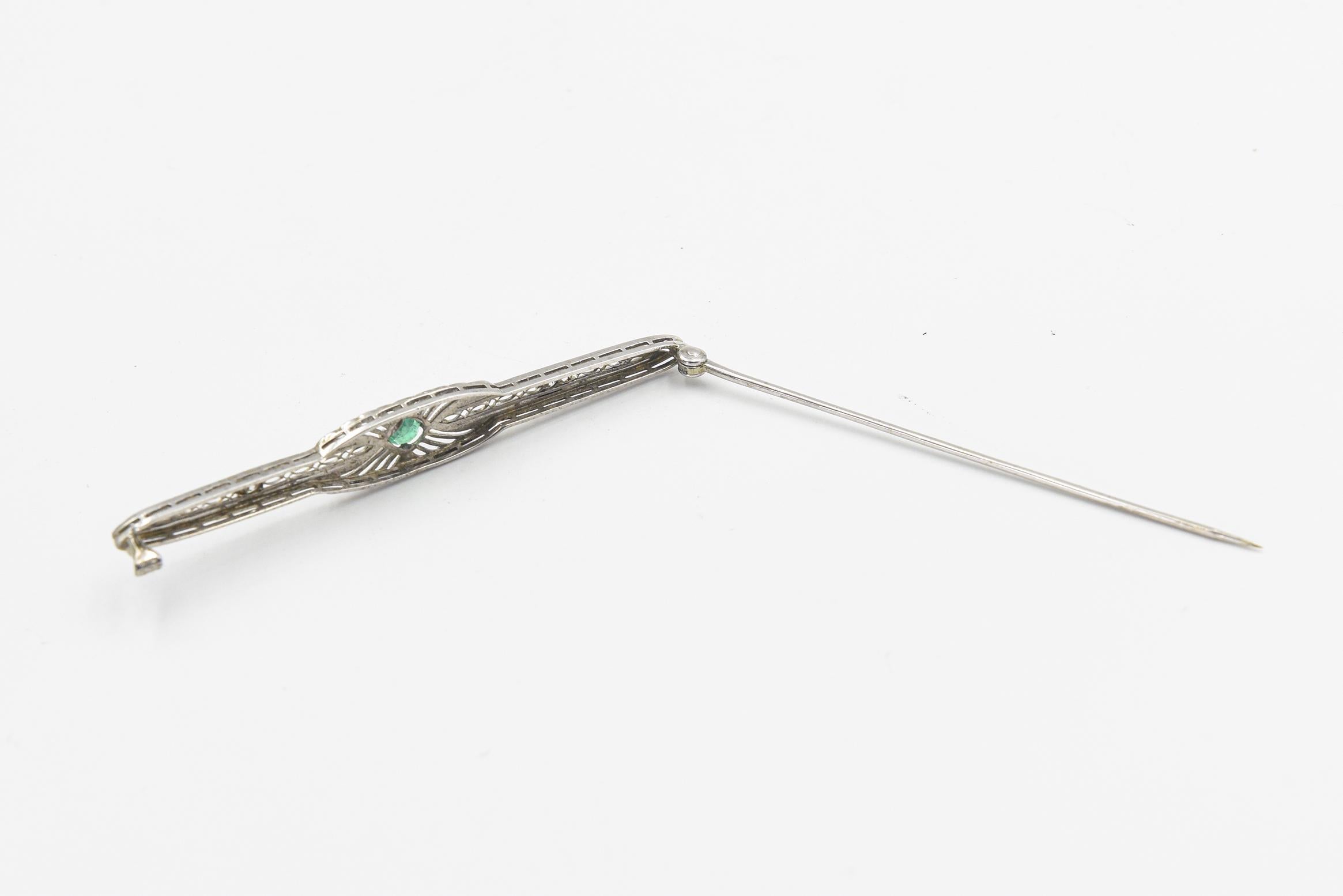 Antique Emerald & Diamond Filagree 18k White Gold Bar Pin Brooch For Sale 2