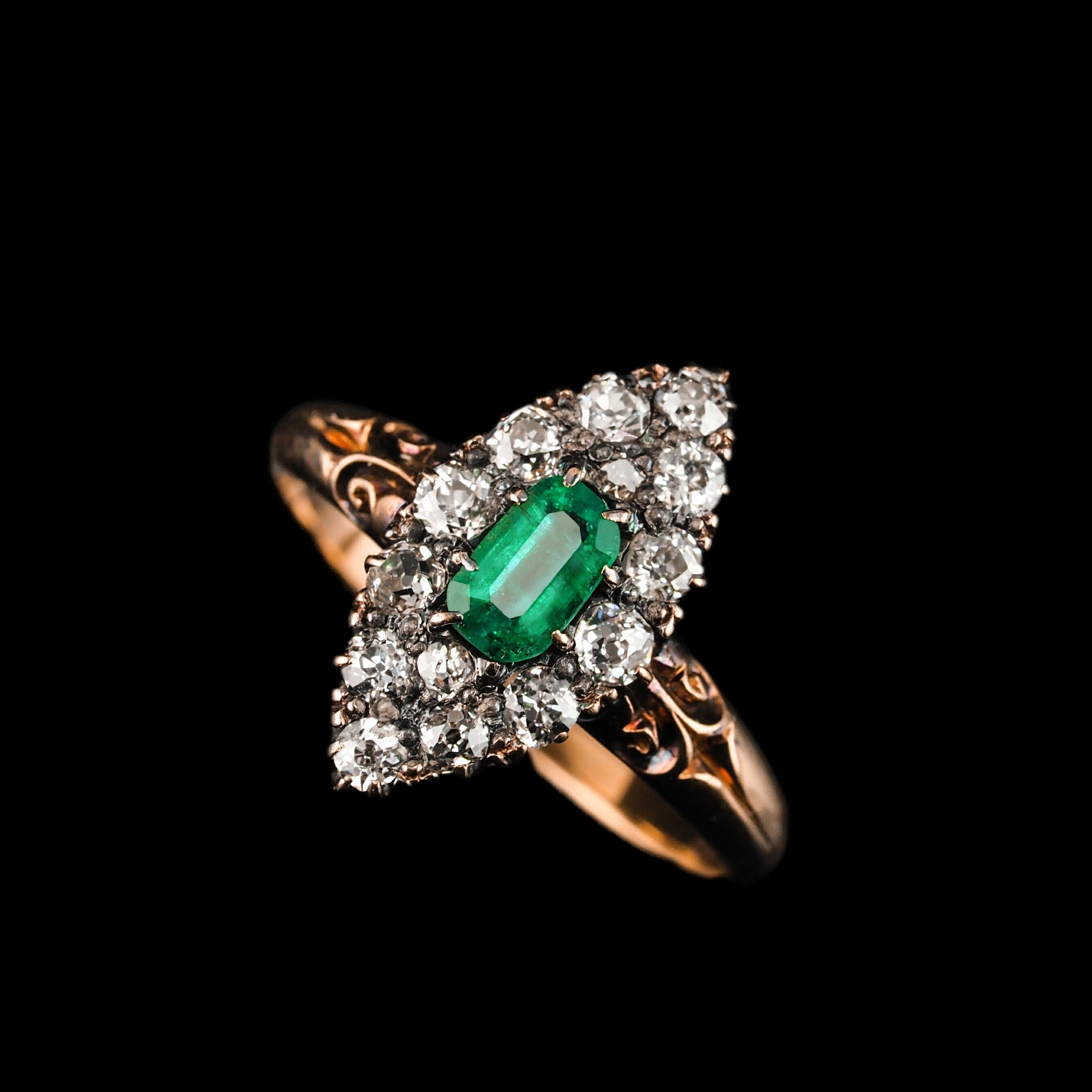 Antique Emerald & Diamond Navette Ring 18K Gold - Victorian c.1880 For Sale 8