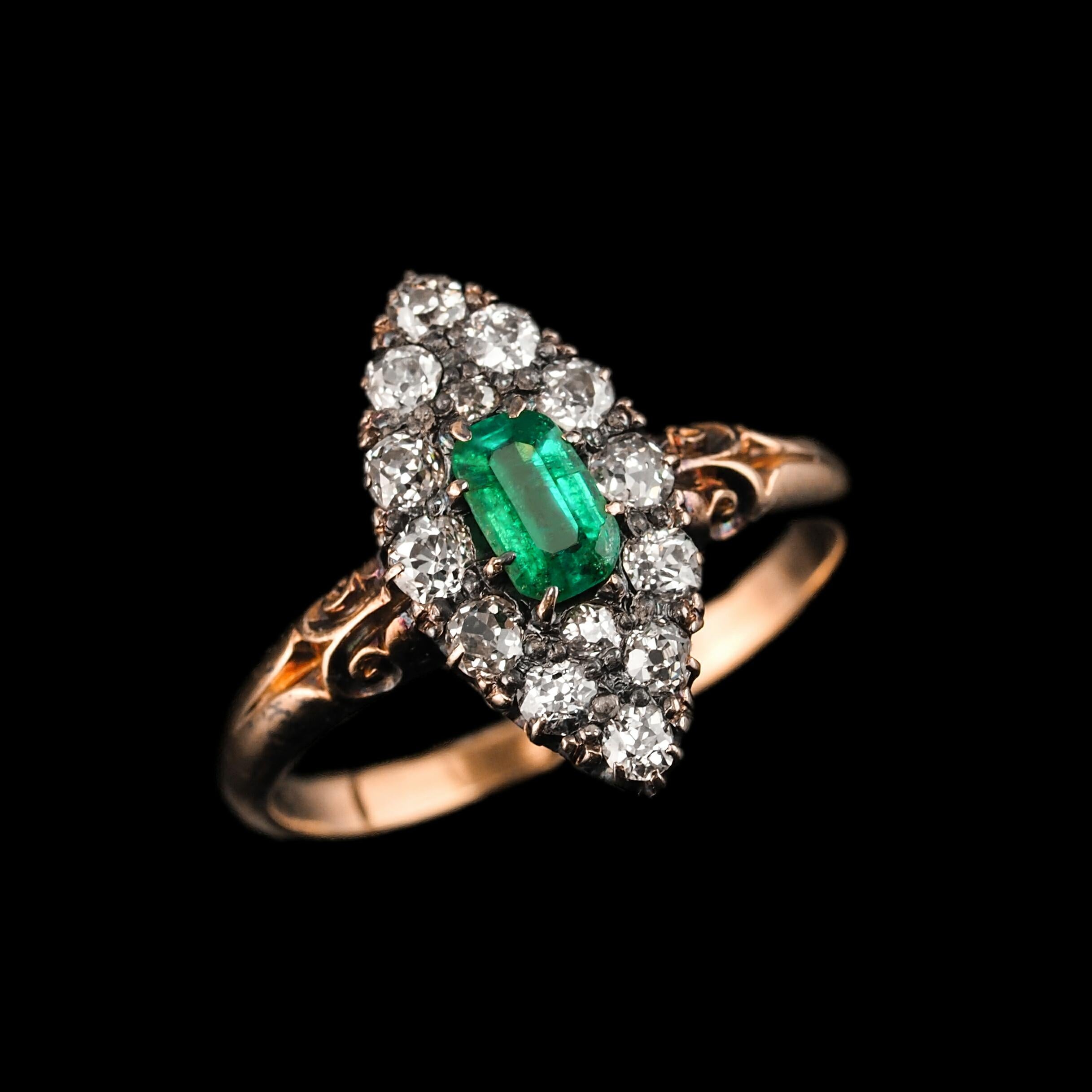 Antique Emerald & Diamond Navette Ring 18K Gold - Victorian c.1880 For Sale 1