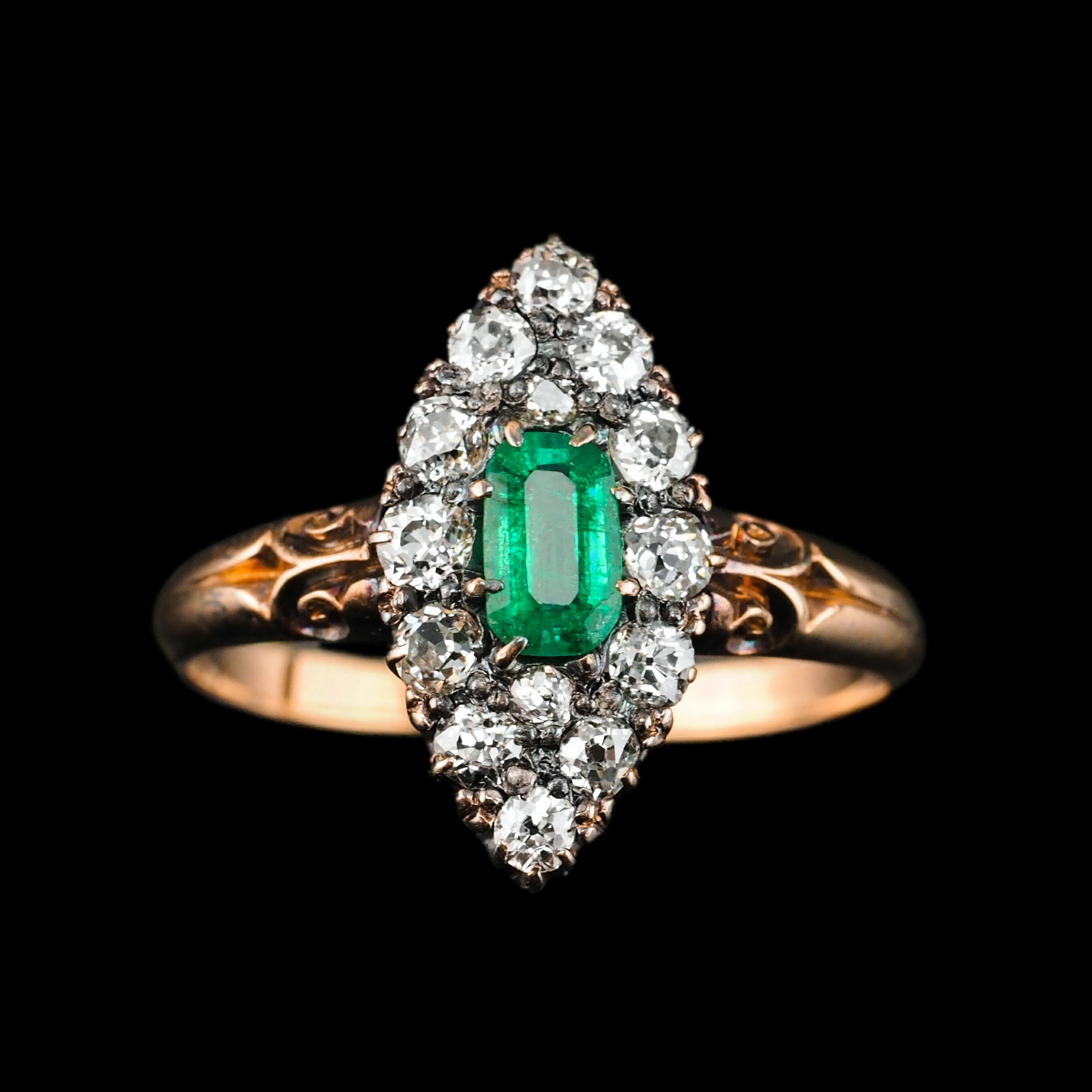 Antique Emerald & Diamond Navette Ring 18K Gold - Victorian c.1880 For Sale 4