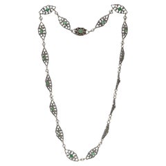 Collana antica con smeraldi, diamanti e perle, in argento e oro