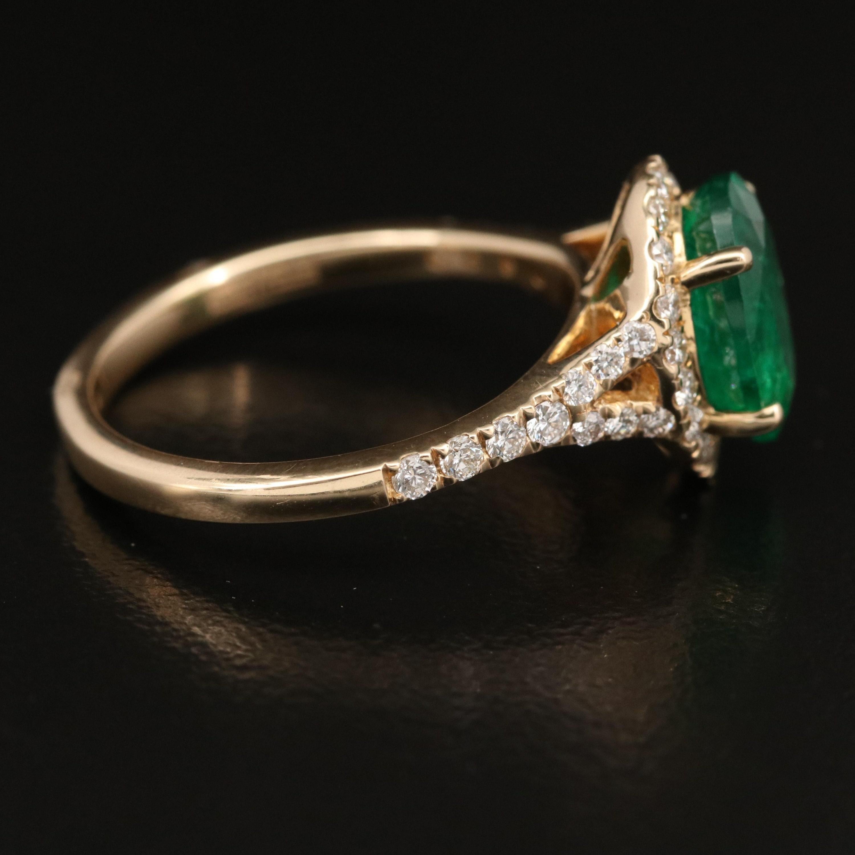 For Sale:  Antique Emerald Engagement Ring Halo Vintage Diamonds Engagement Ring 4