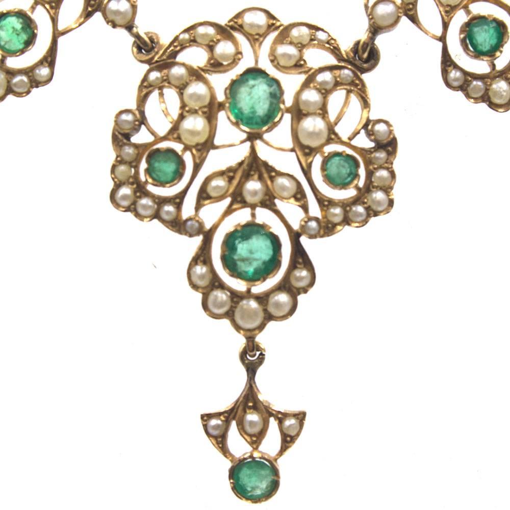Victorian Antique Emerald Pearl 14 Karat Yellow Gold Choker Necklace
