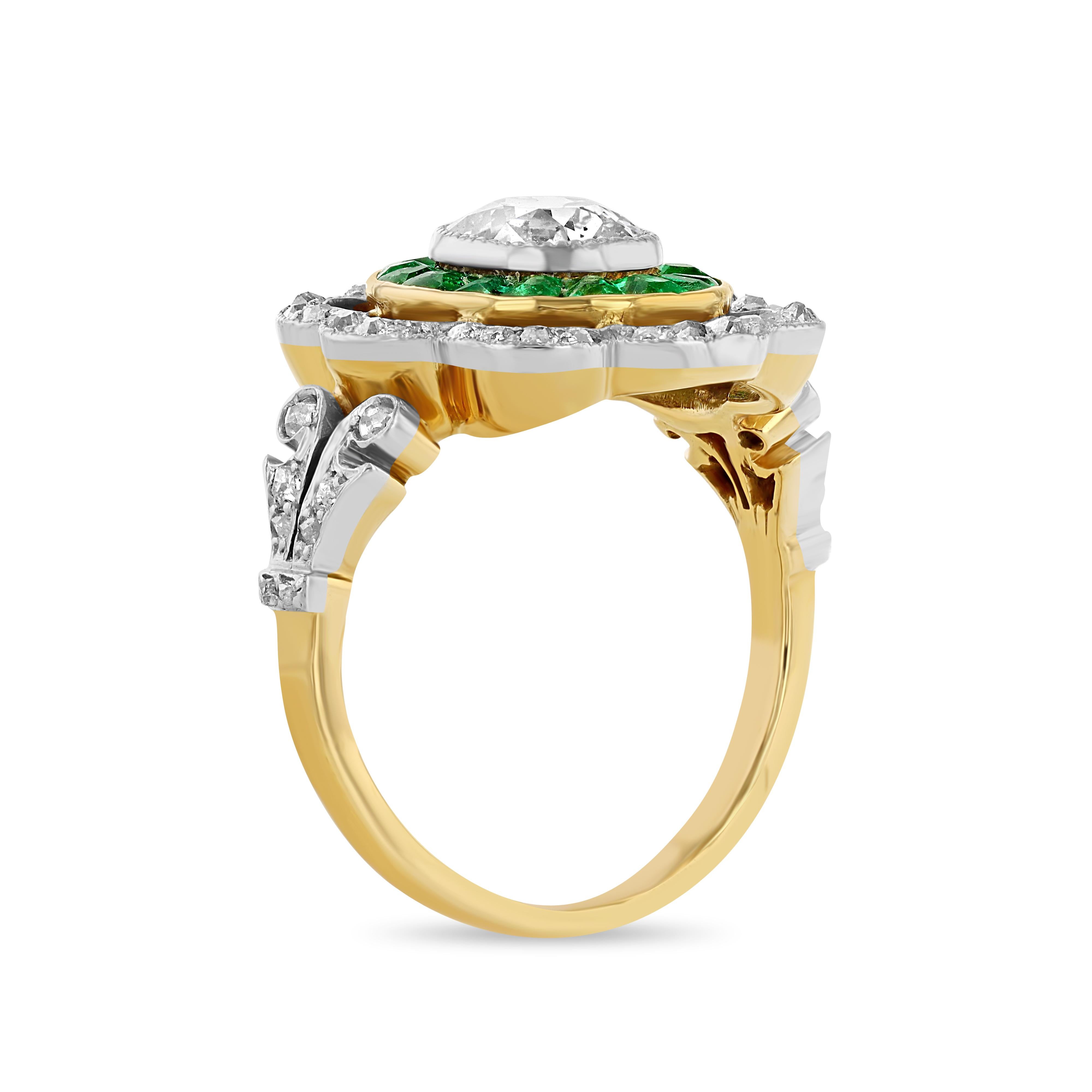 Antique Emerald Ring In Good Condition For Sale In Boca Raton, FL