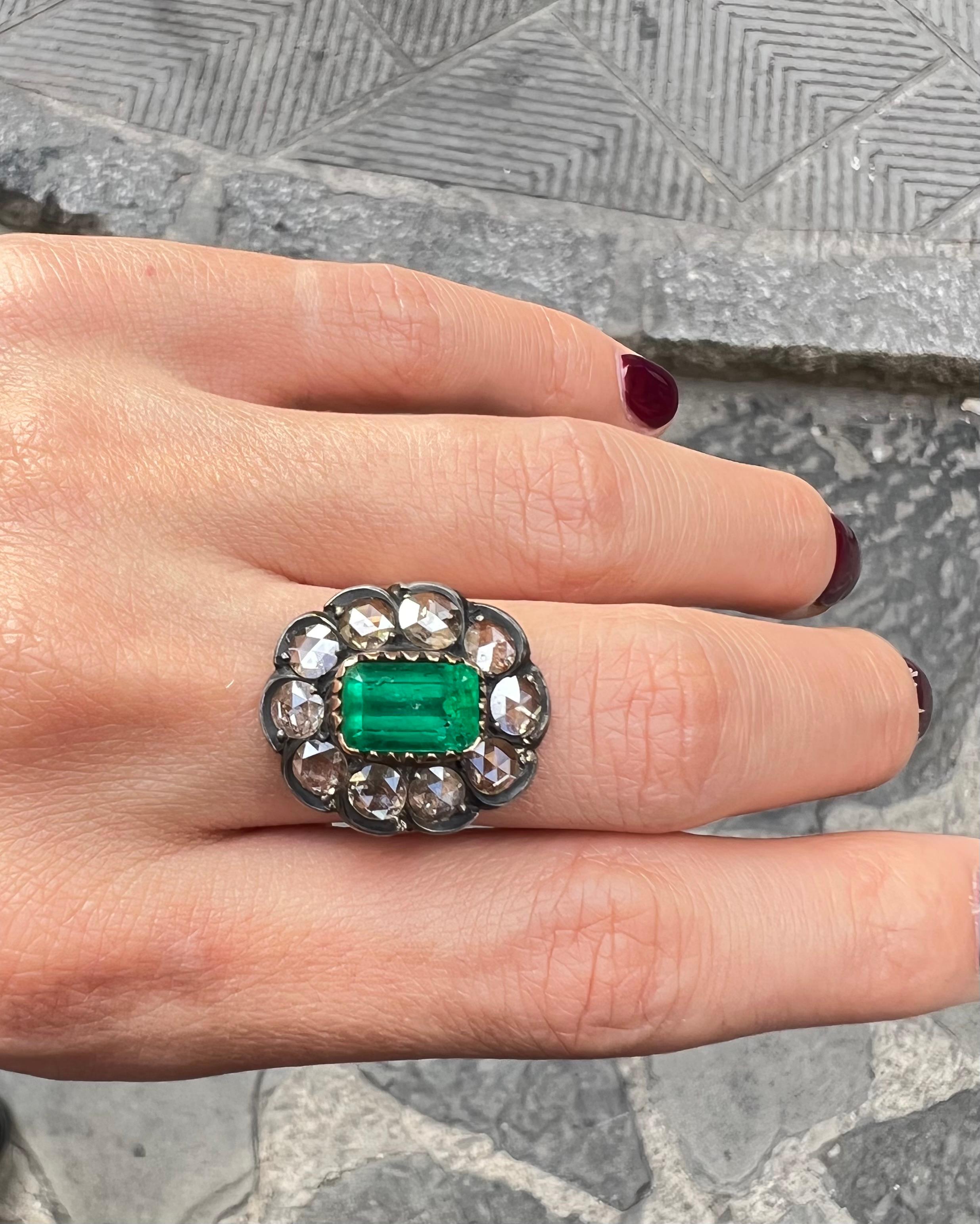 Antikes Armband und Ring mit Smaragd im Rosenschliff und Diamanten (Art déco) im Angebot