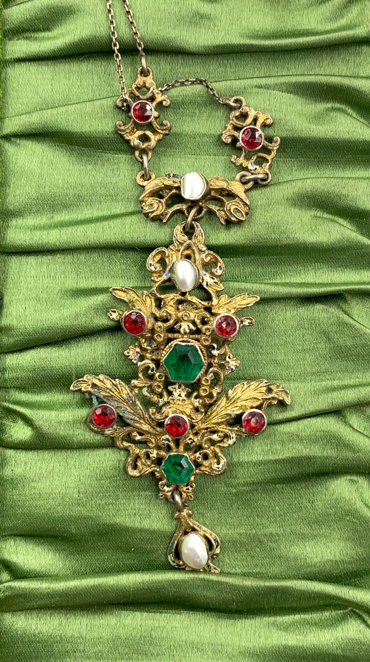 Antique Emerald Ruby Pearl Pendant Necklace Austro-Hungarian Renaissance Revival In Good Condition For Sale In New York, NY